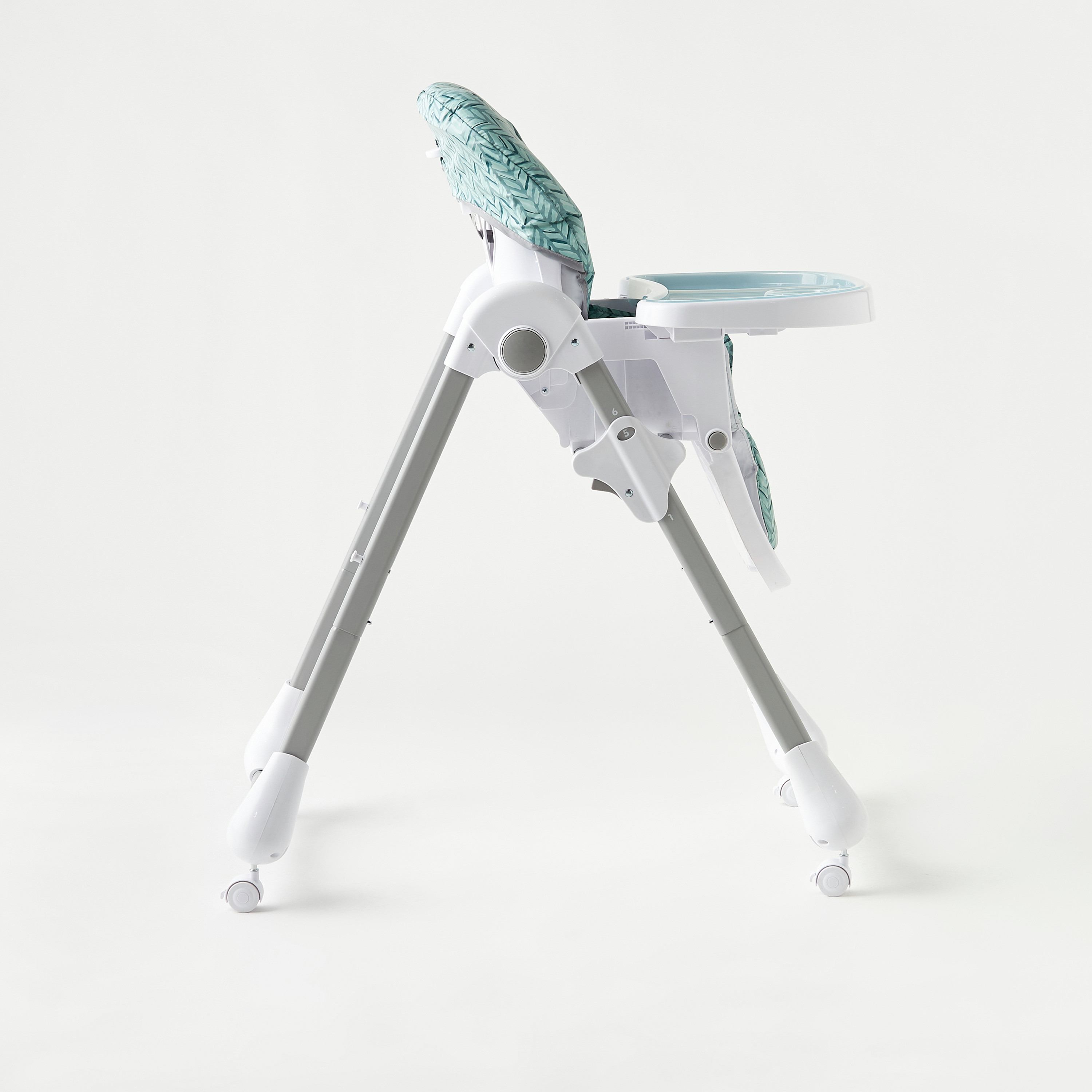 Juniors Bety Highchair-baby-feeding-highchairsandboosters-image-8