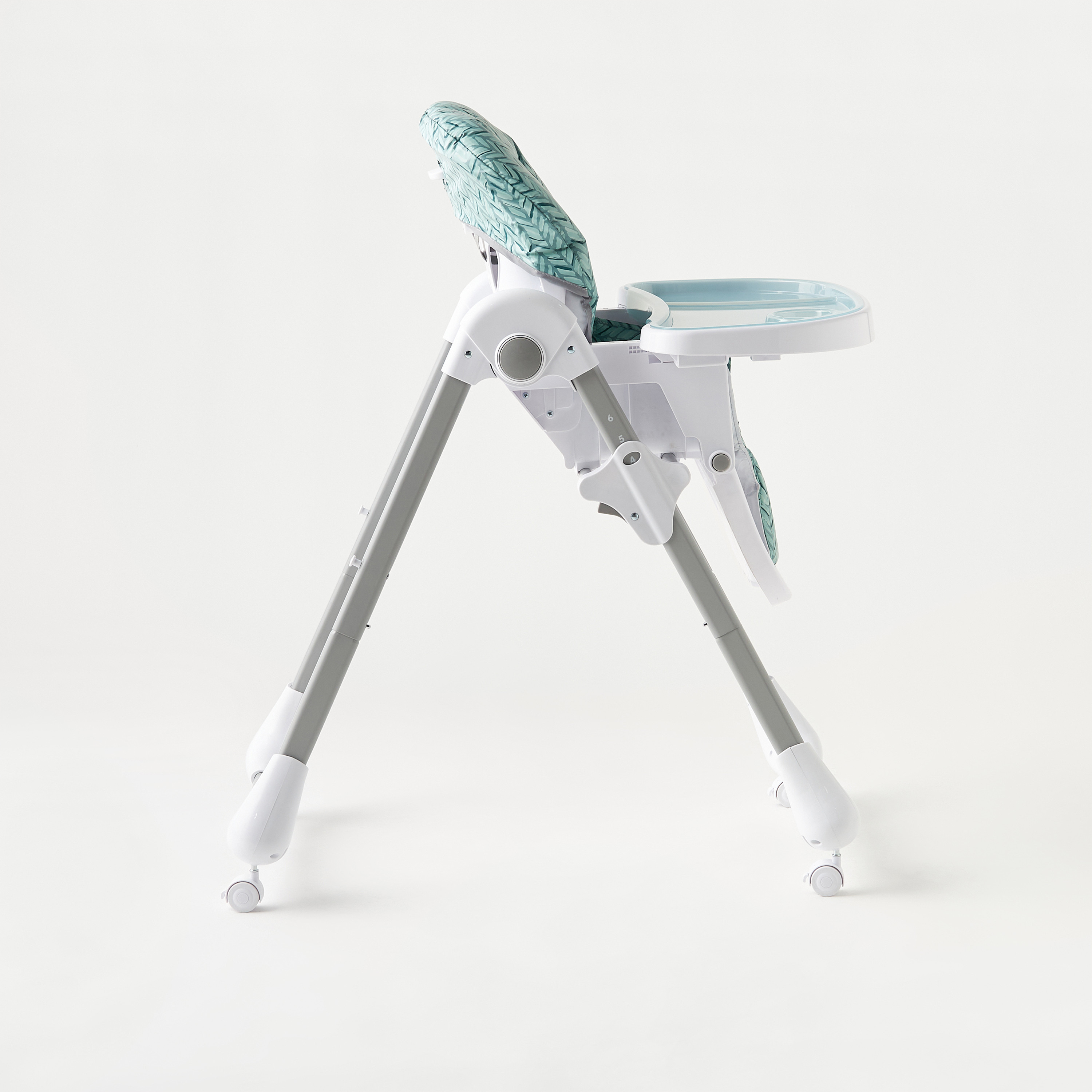Juniors Bety Highchair-baby-feeding-highchairsandboosters-image-9