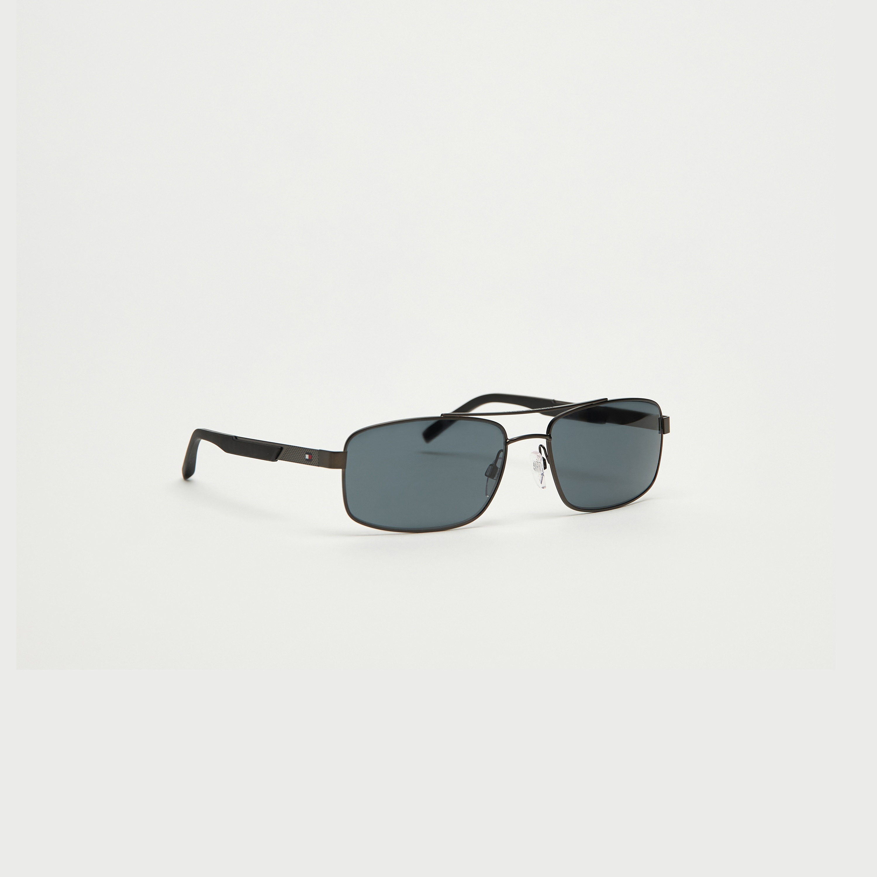 Tommy Hilfiger Men's UV Protected Grey Lens 59 mm Navigator Sunglasses | 202487-men-sunglasses-image-3