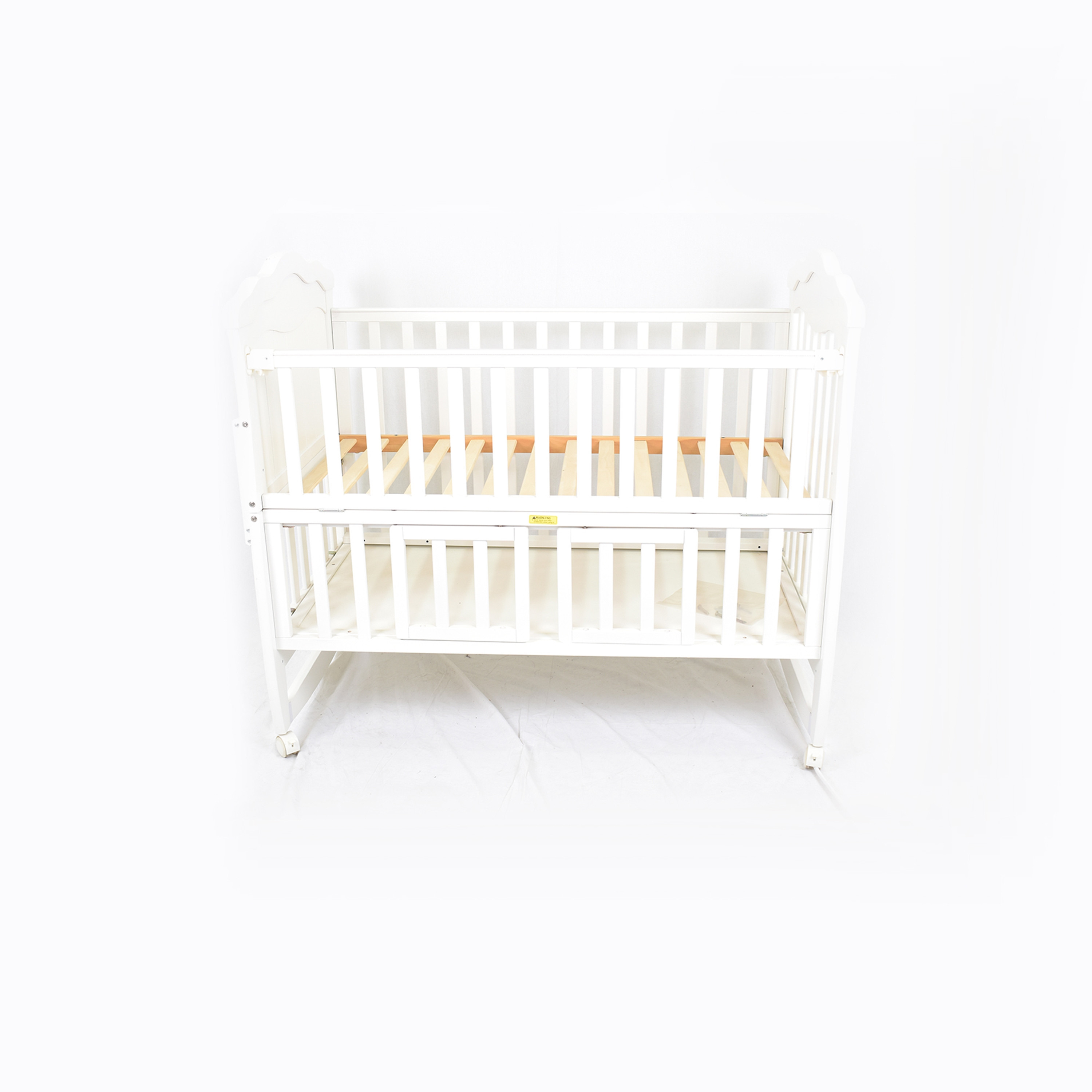 سرير السفر الخشبي الصلب من أملا، أبيض-baby-nursery-furniture-cribsandbeds-babycribs-image-1
