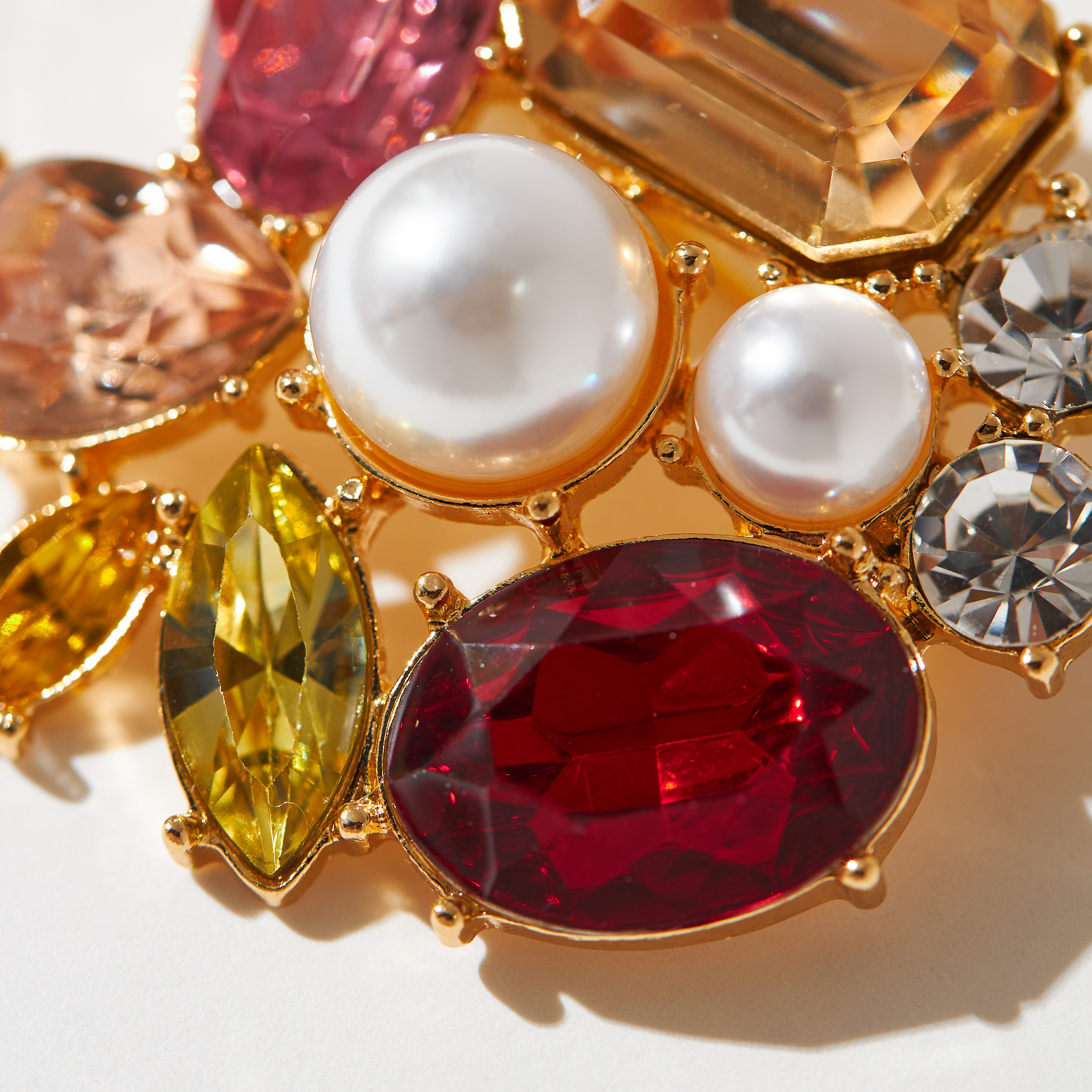 بروش مرصع باللؤلؤ والحجر-women-watchesandjewellery-jewellery-brooches-image-4