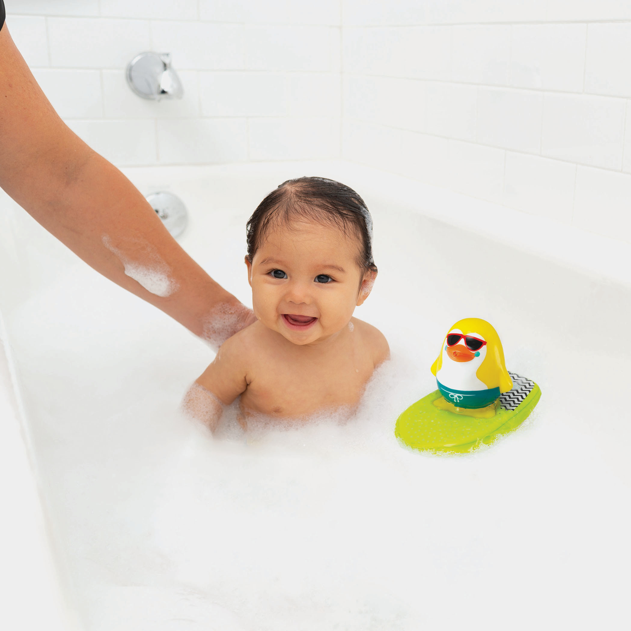 Infantino Surfing and Squirting Bath Toy-baby-bathandcare-bathtubs-image-2
