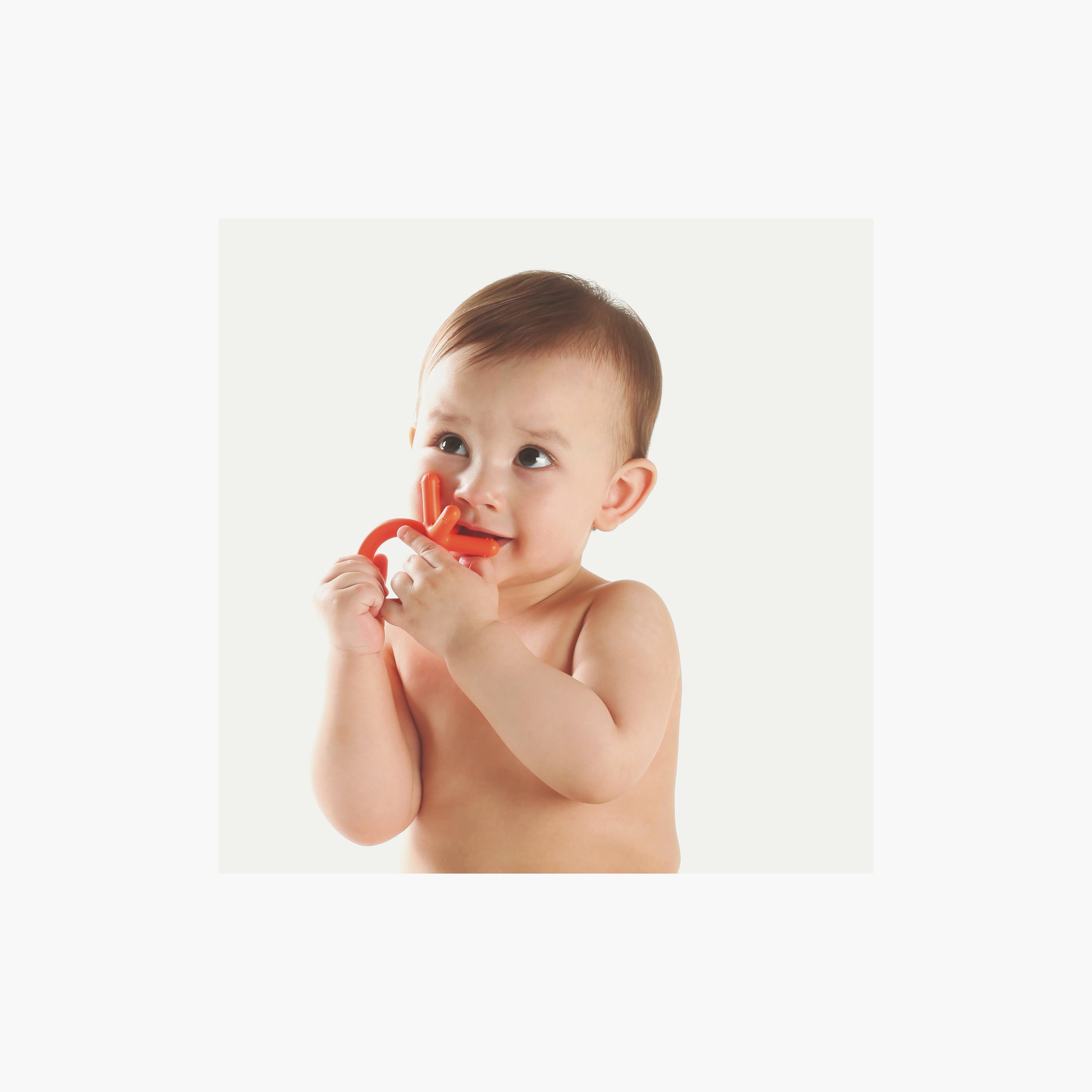Comotomo Silicone Baby Teether Size 3+ Months-baby-feeding-teethers-image-7