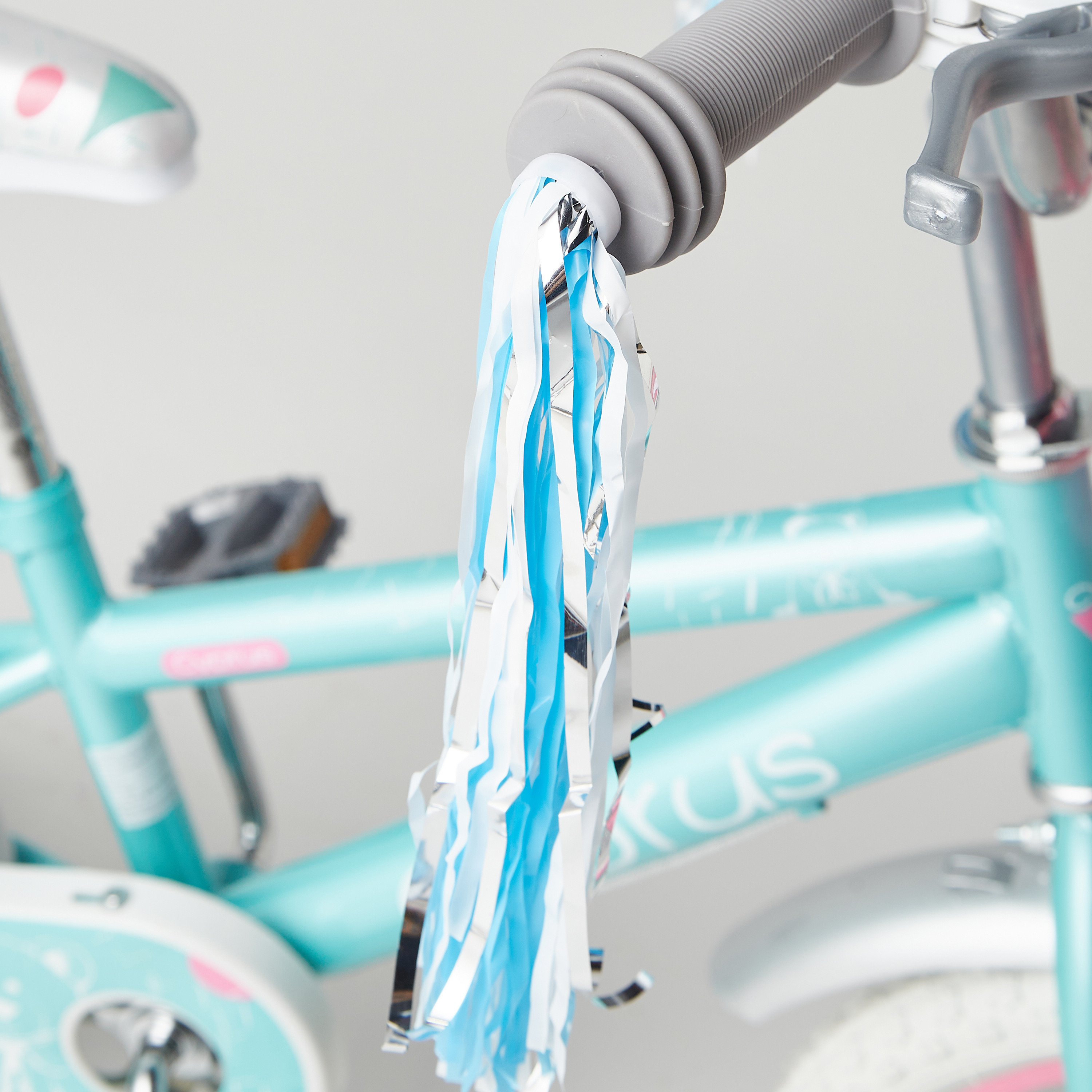 Juniors Bicycle with Tassles and Basket-toys-outdoor-bikesandrideons-bikes-image-6