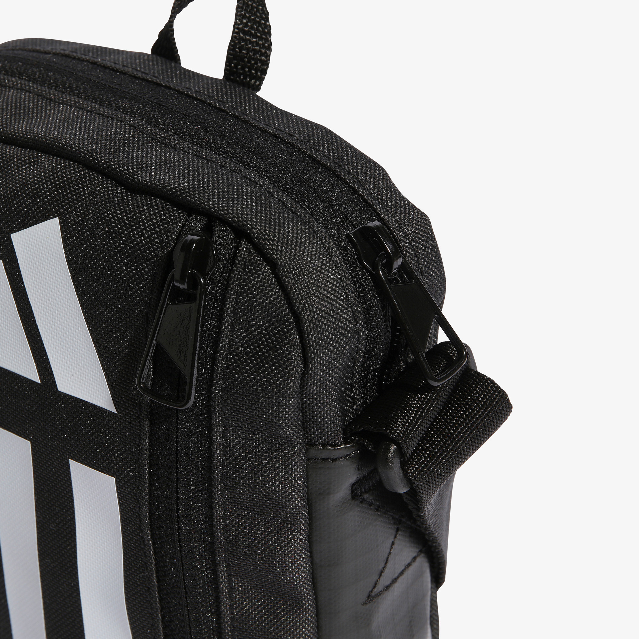 شنطة كروس بودي بطبعات من أديداس-men-bags-image-6