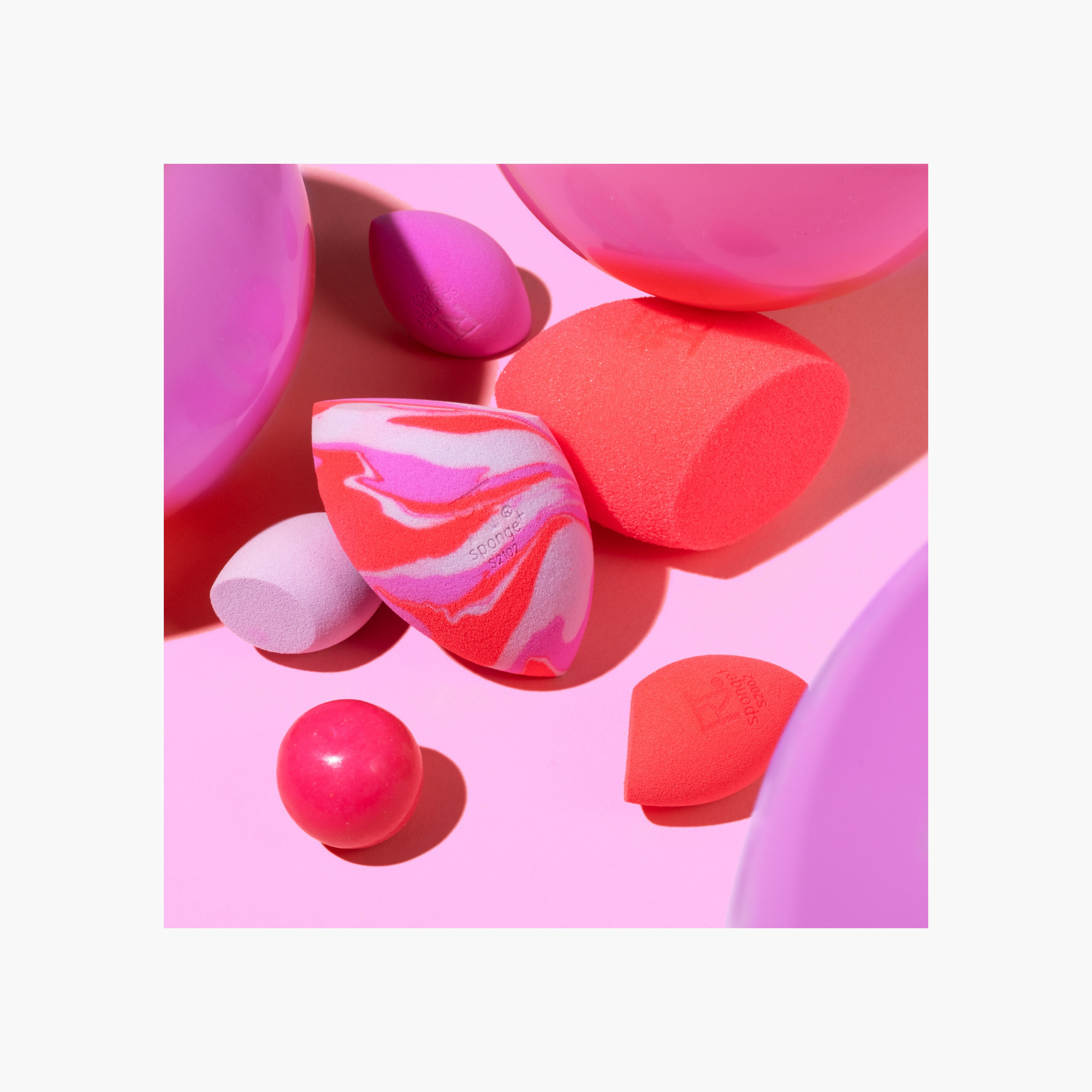 Real Techniques Angled Complexion Sponge Blender-beautyandpersonalcare-makeup-brushesandaccessories-sponges-image-3