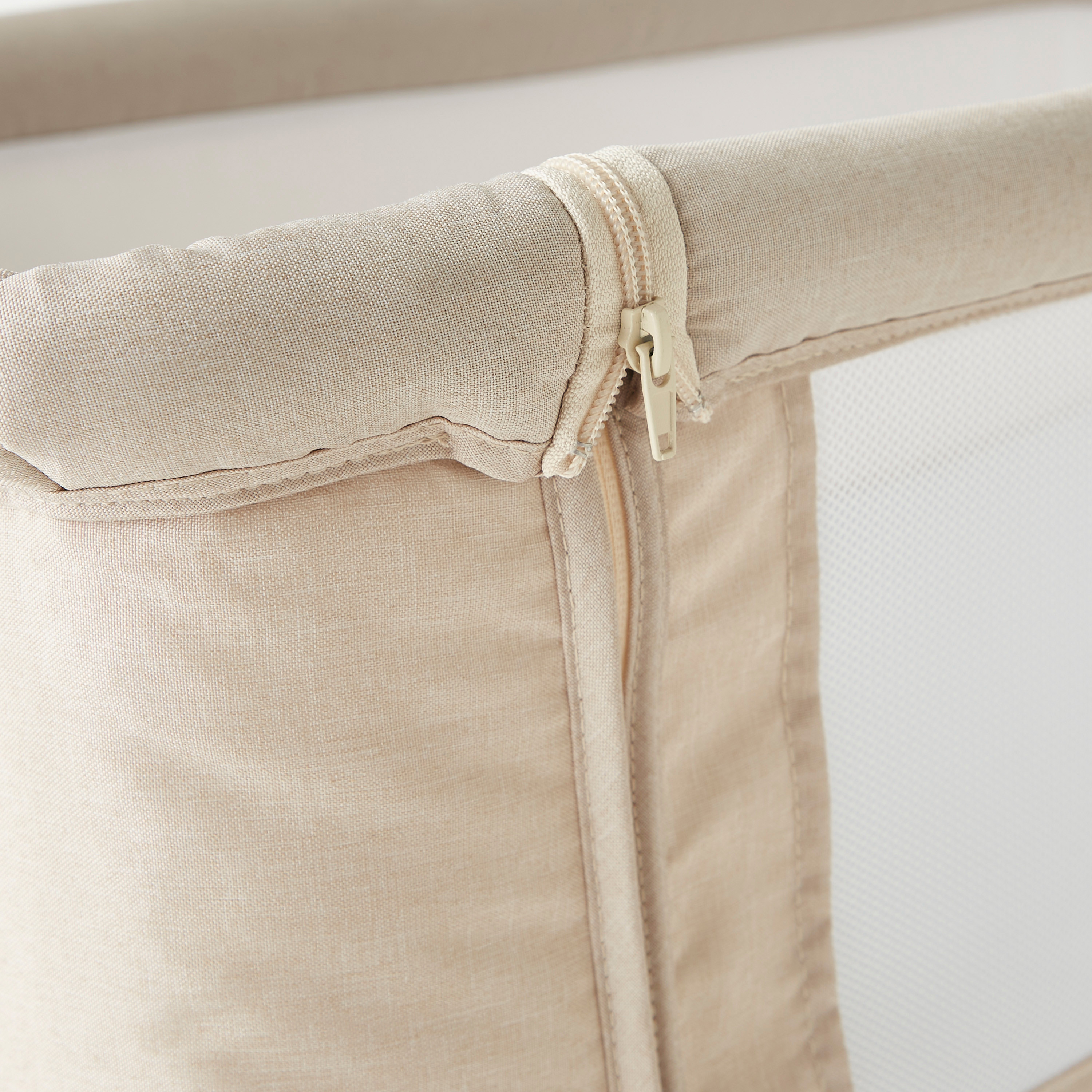 Juniors Peyton Side Bassinet-baby-nursery-furniture-cribsandbeds-bassinets-image-6
