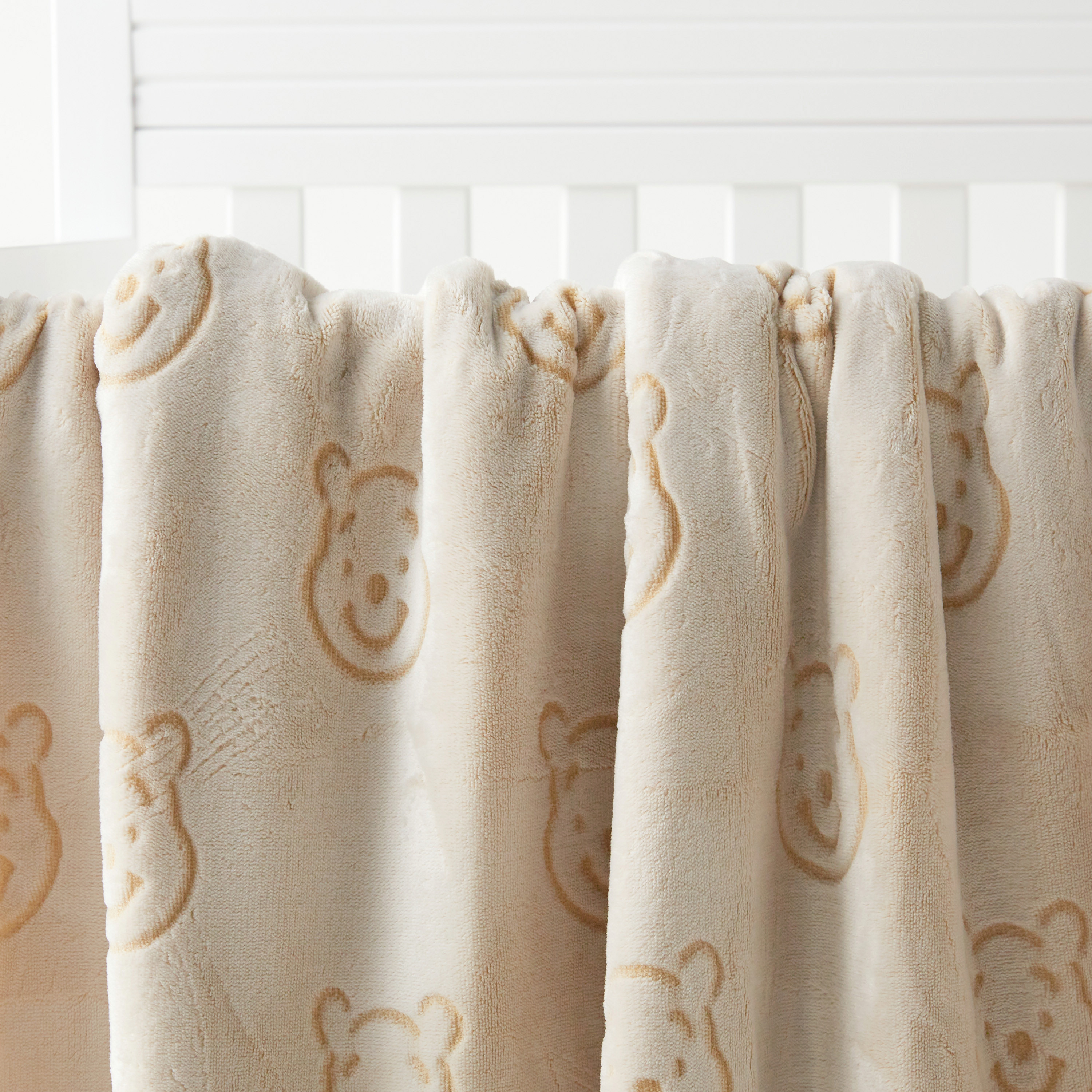 بطانية صوف فلانيل بتفاصيل ويني ذا بوه من ديزني - 120x140 سم-baby-nursery-blanketsandswaddles-blanketsandquilts-image-2