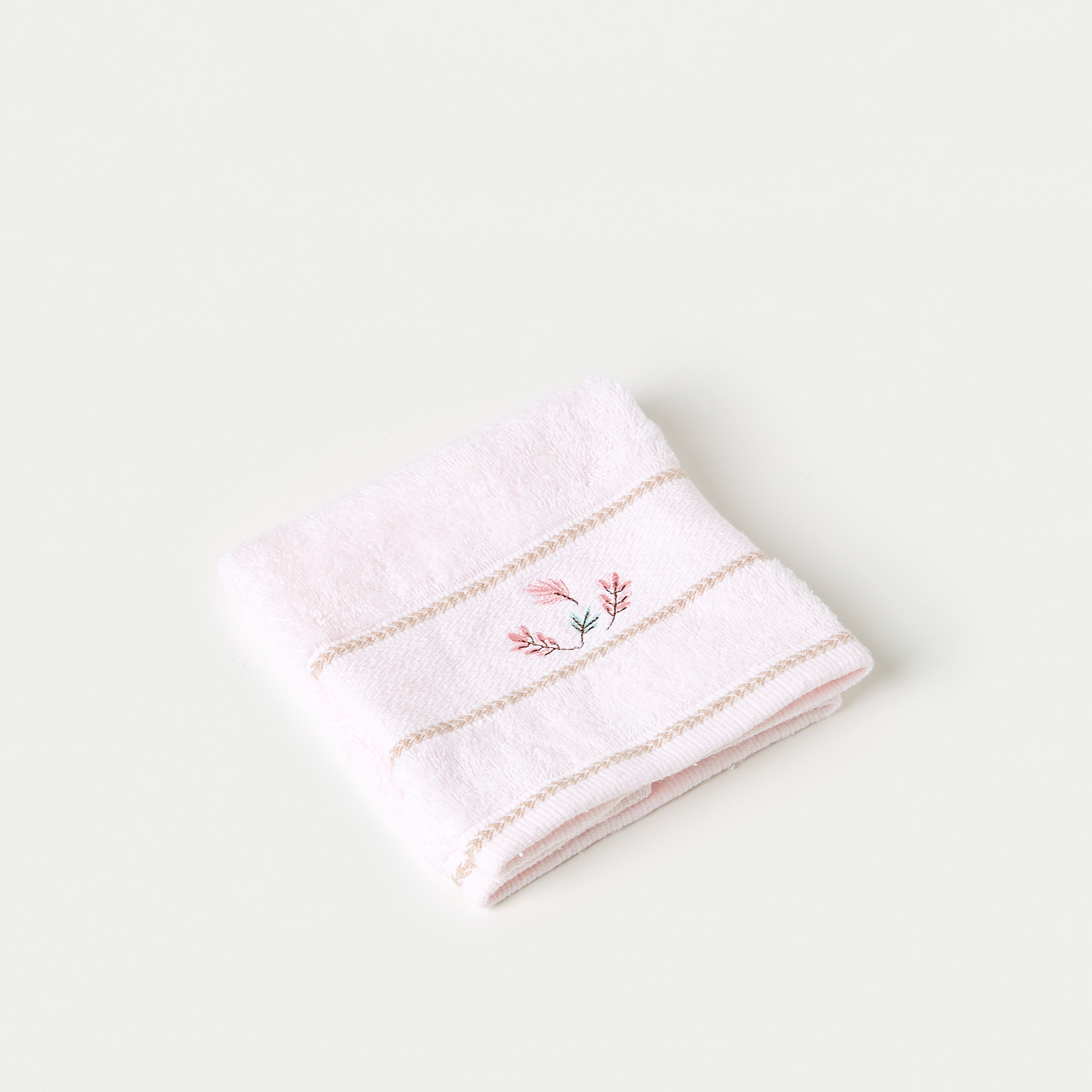 منشفة مطرّزة من جونيورز - 30x30 سم-baby-bathandcare-towels-image-1