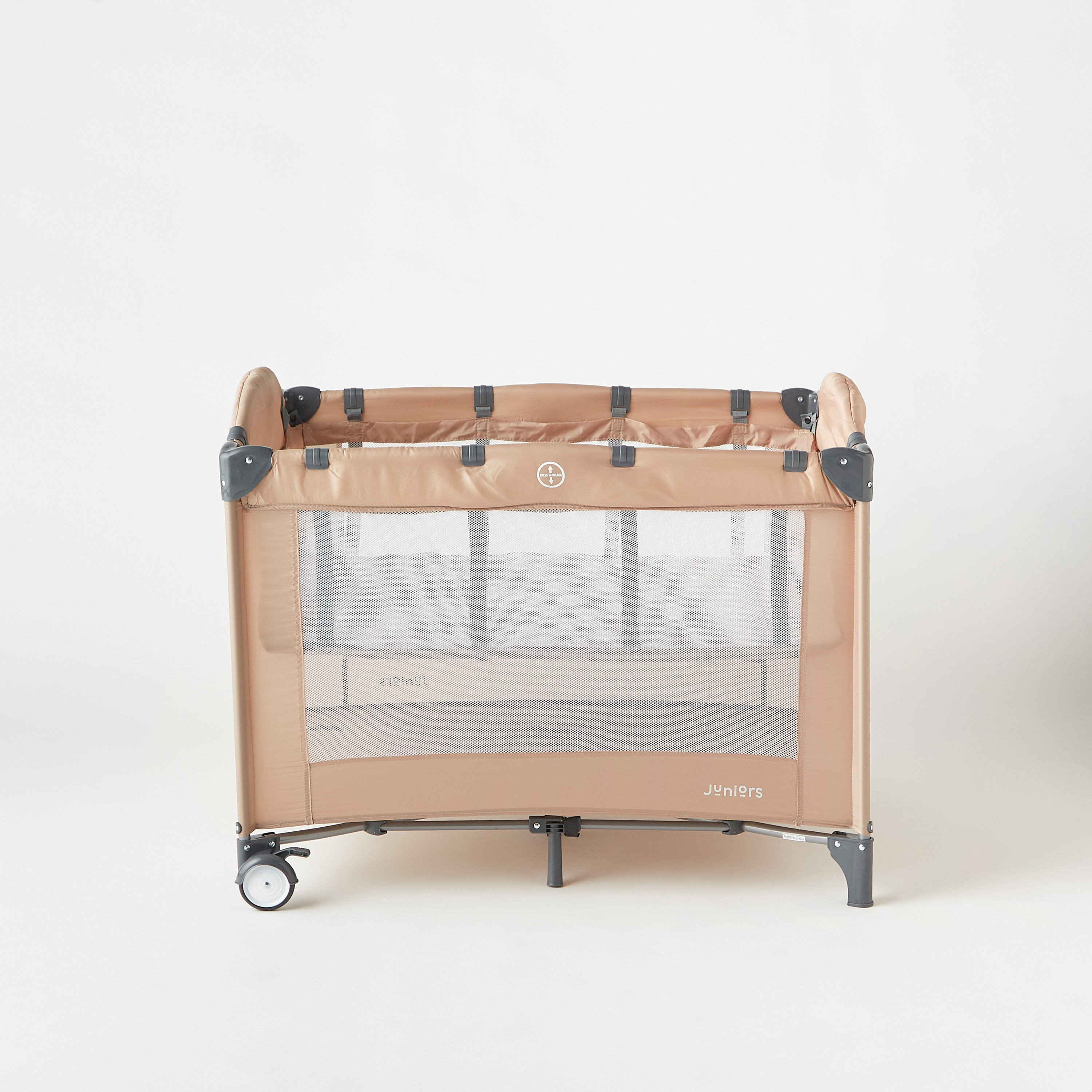 سرير سفر أبردين من جونيورز-baby-nursery-furniture-cribsandbeds-travelcots-image-2