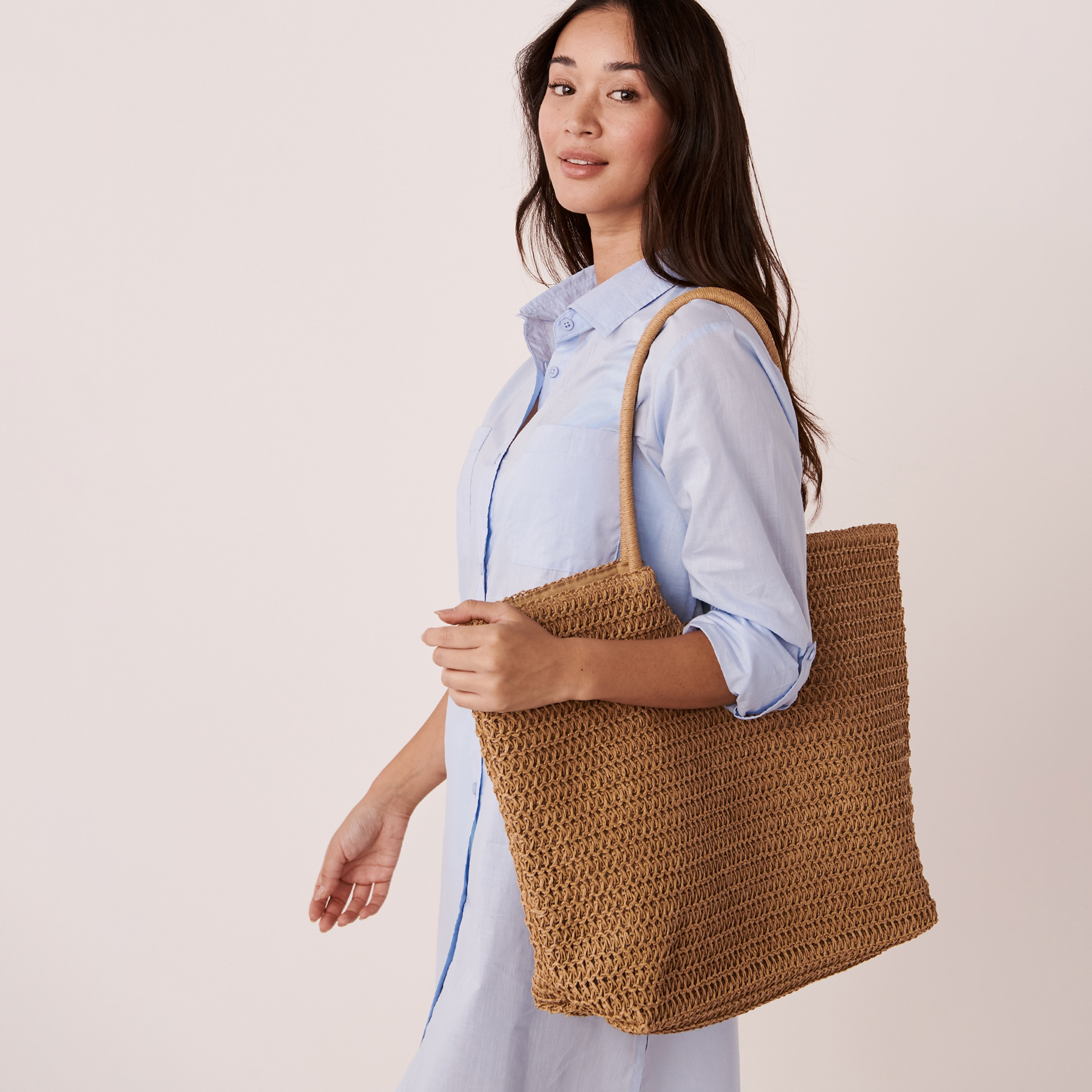 حقيبة ذو تصميم من لا في إن روز بمقبض متوسط باللون البني-women-bagsandwallets-handbags-image-4