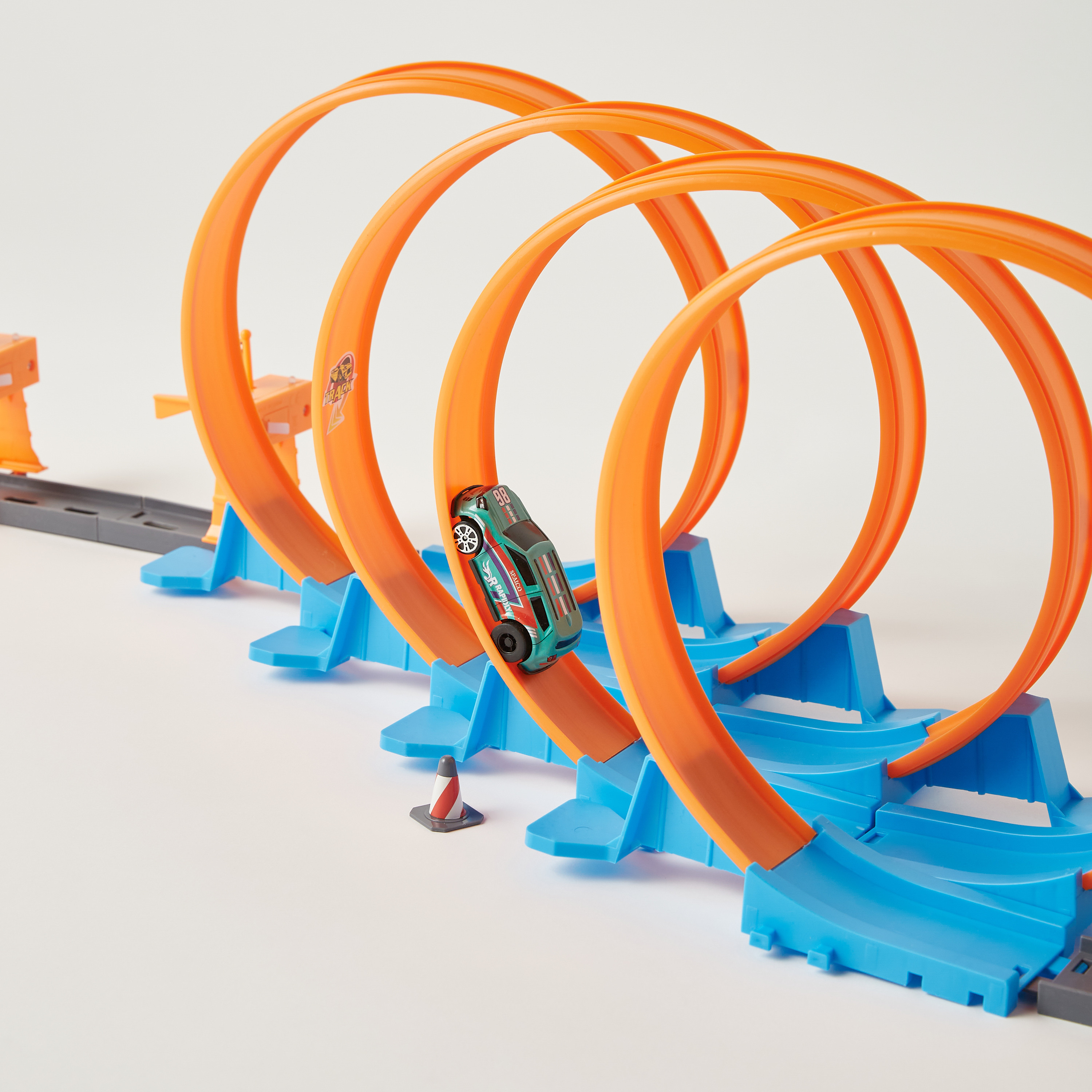 مجموعة لعب مضمار السباق 70 قطعة-toys-playvehicles-racetracks-image-4