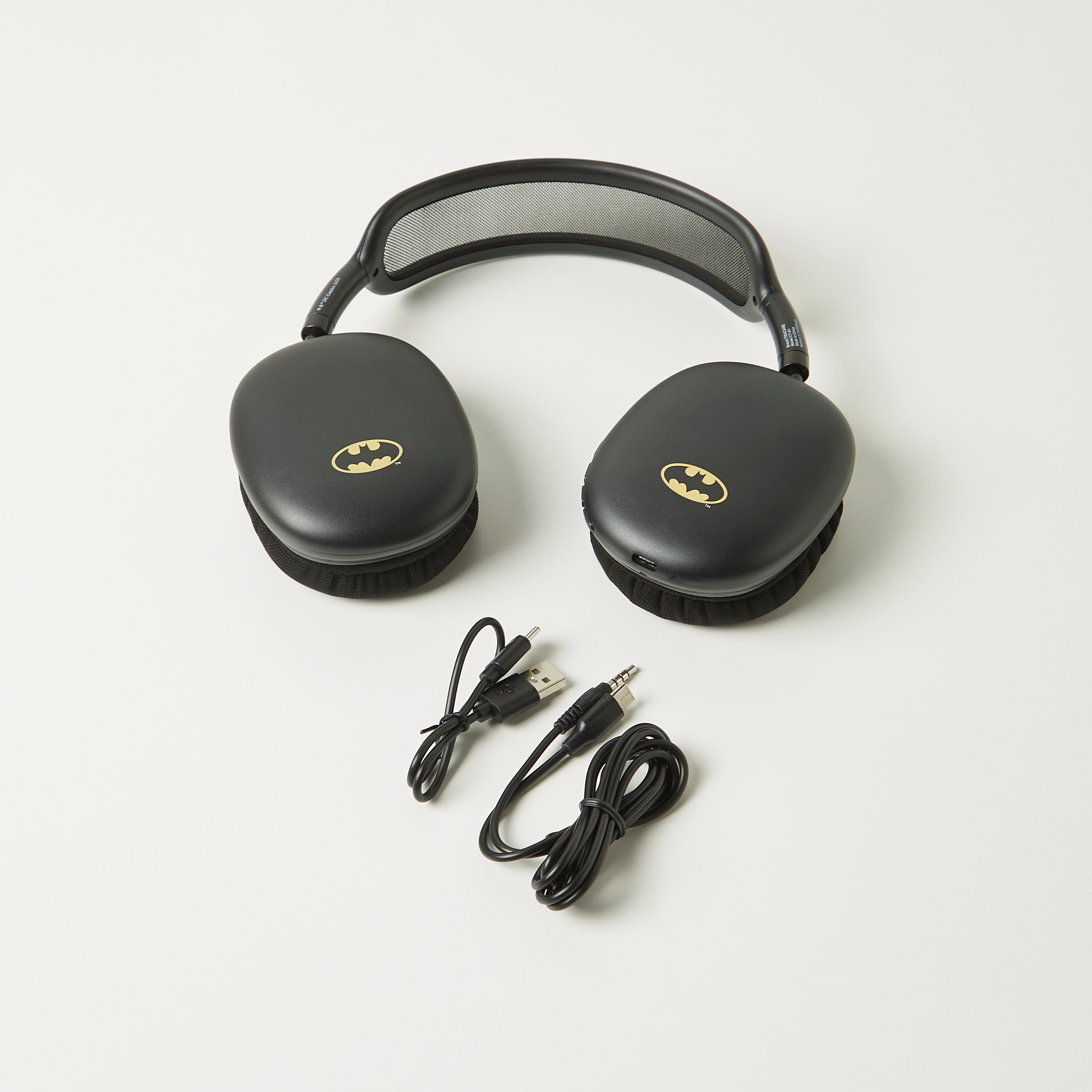 Benetton bluetooth online headphones