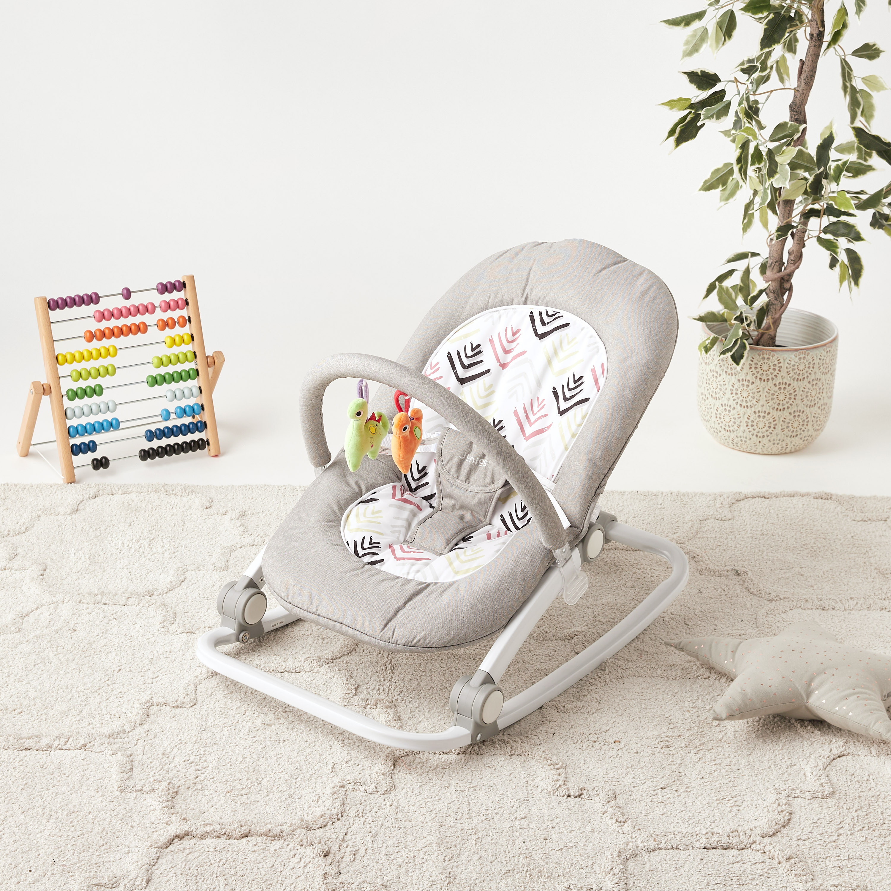 كرسي هزّاز للأطفال أوايسيس من جونيورز-baby-infantactivity-rockers-image-1