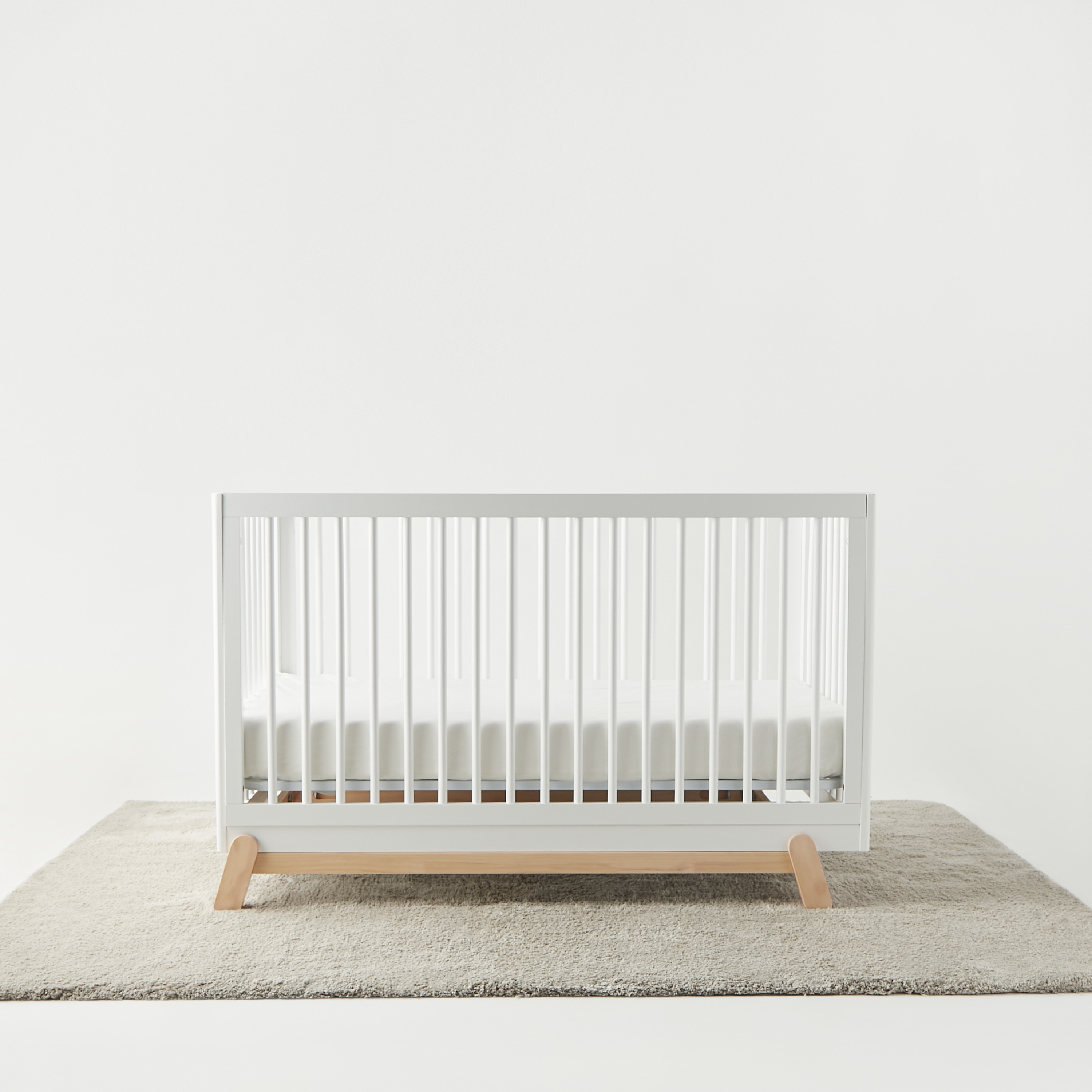 Juniors Frederick Crib with Convertible Design and Adjustable Height (Up to 5 years)-baby-nursery-furniture-cribsandbeds-babycribs-image-3