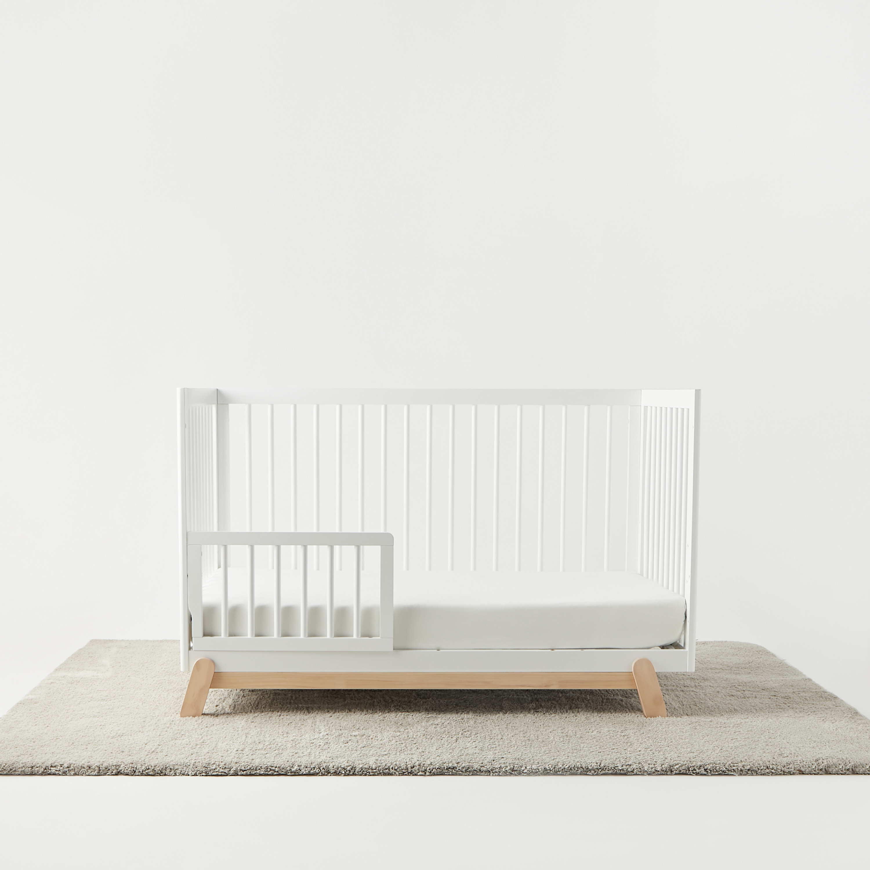Juniors Frederick Crib with Convertible Design and Adjustable Height (Up to 5 years)-baby-nursery-furniture-cribsandbeds-babycribs-image-5