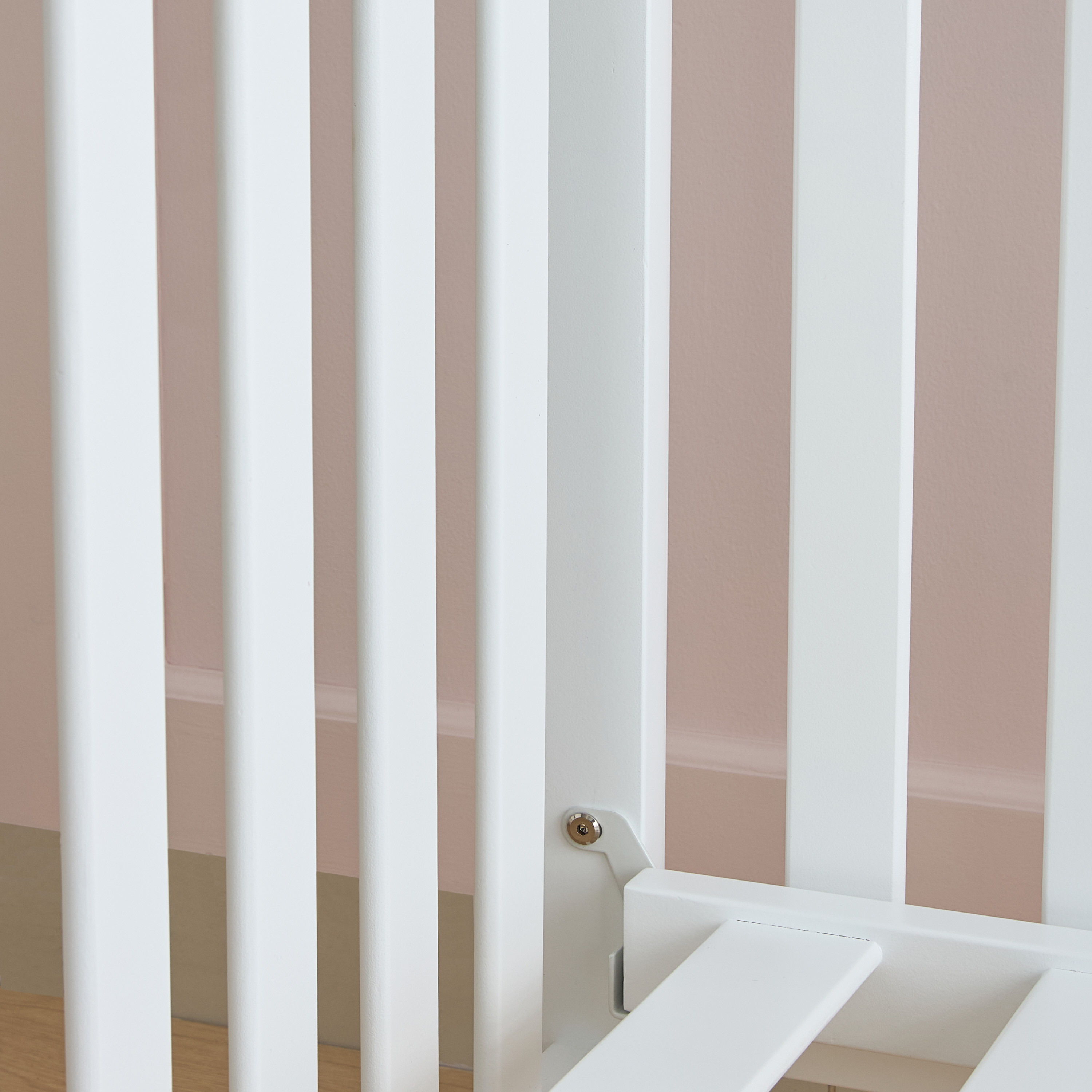 Juniors Adrian Crib with Toddler Rail-baby-nursery-furniture-cribsandbeds-babycribs-image-10