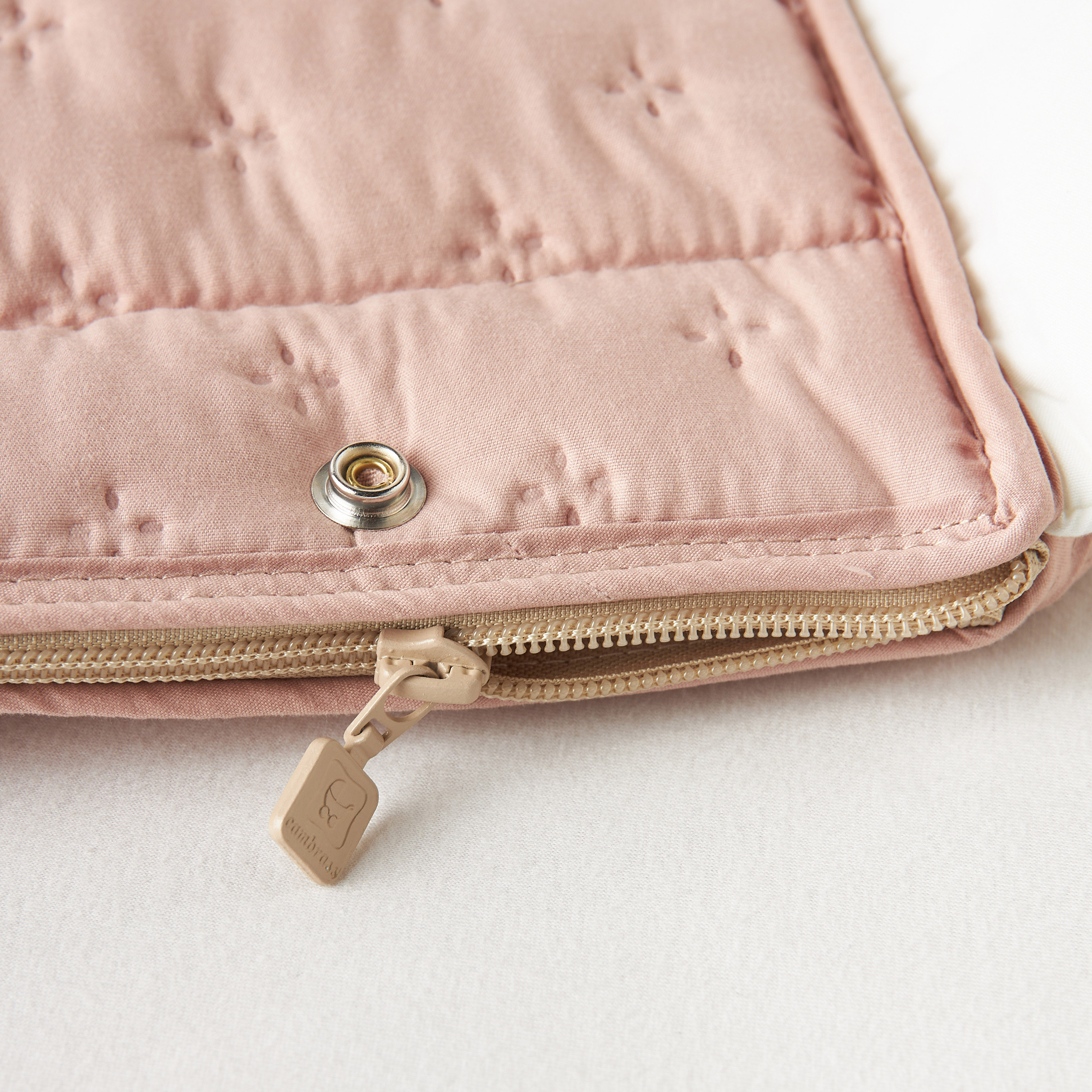 Cambrass Textured Nest Bag-baby-nursery-blanketsandswaddles-swaddlesandsleepingbags-image-4