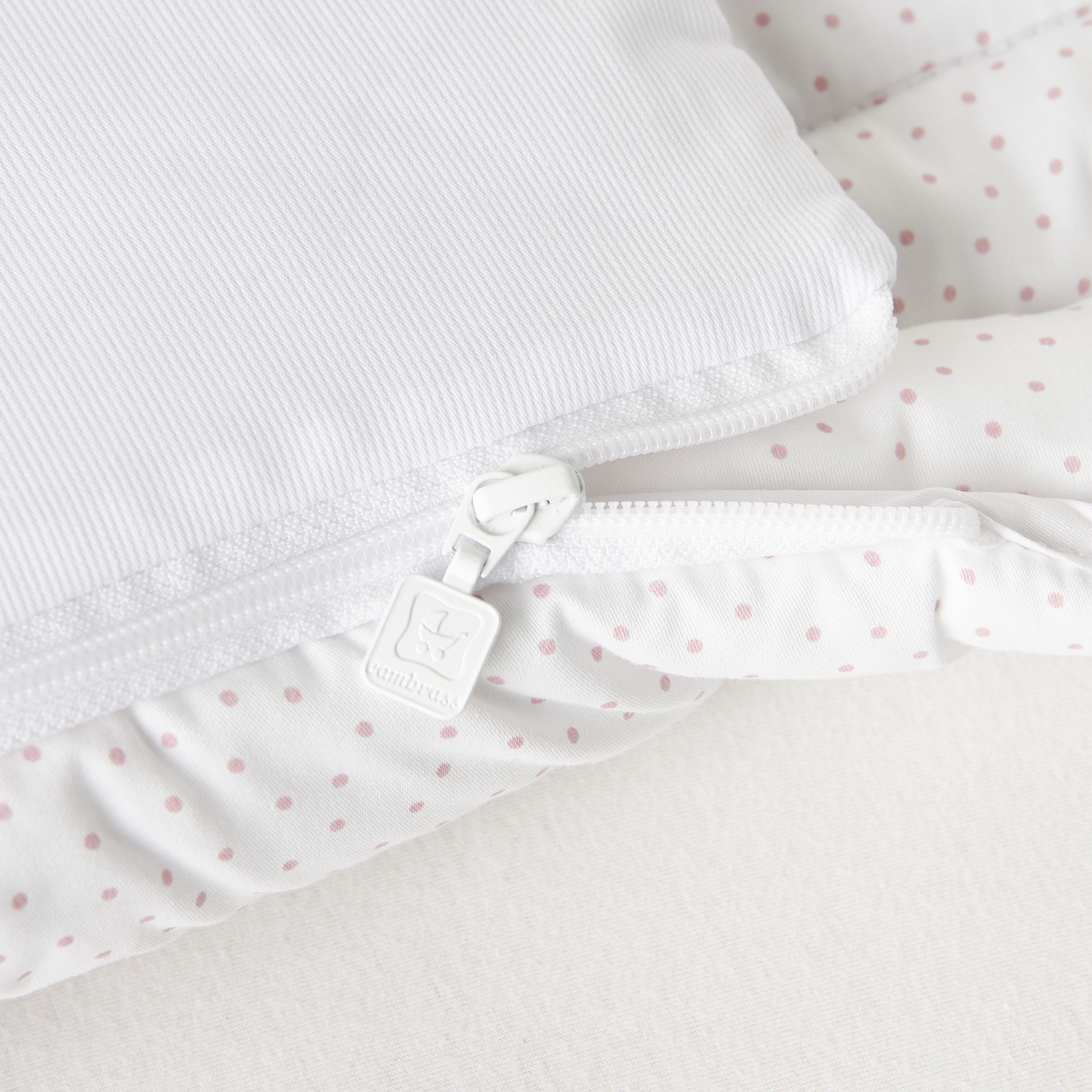Cambrass Embroidered Nest Bag - 73x41 cm-baby-nursery-blanketsandswaddles-swaddlesandsleepingbags-image-4