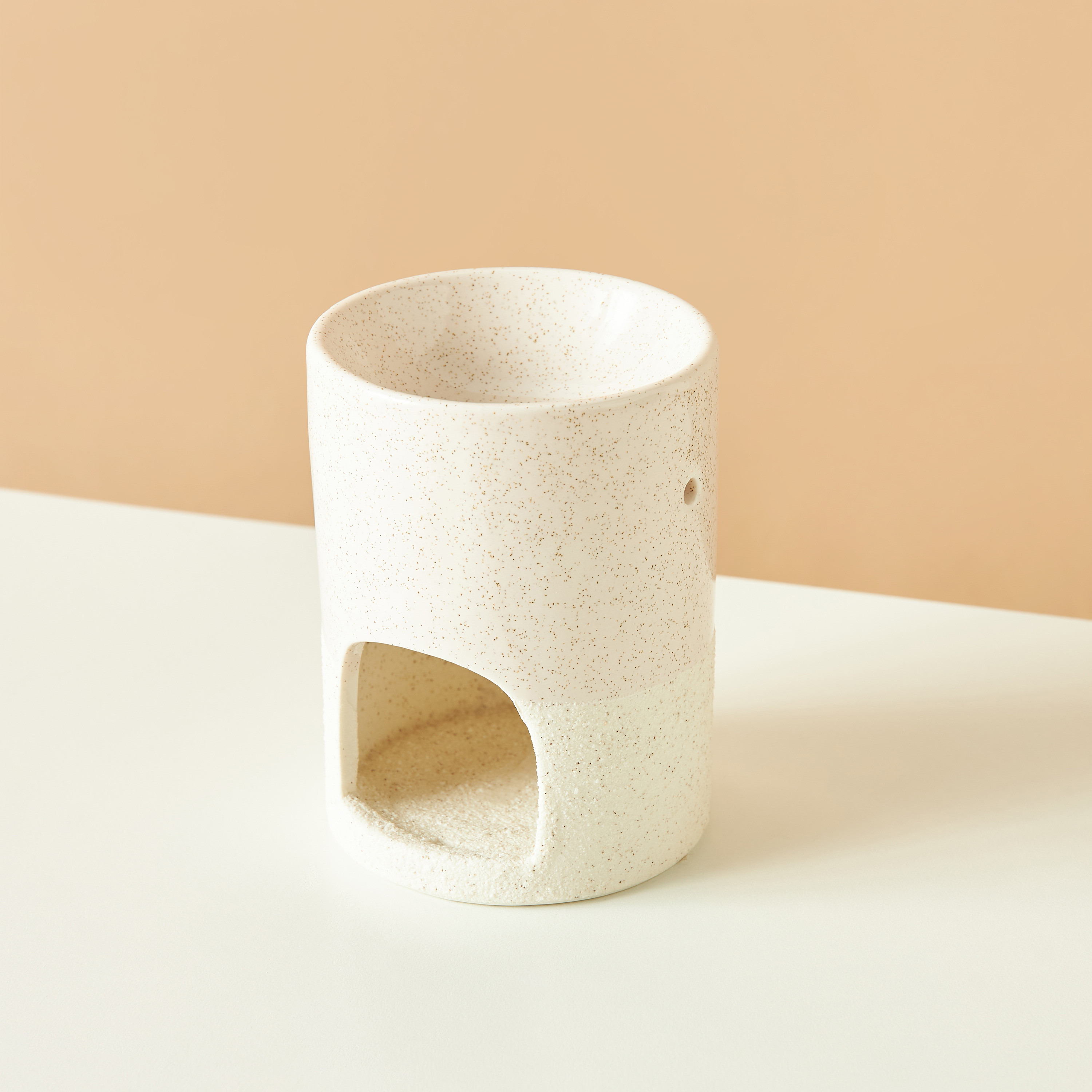 Cylinder Shaped Porcelain Oil Burner - 9x9x12 cms-household-homefragrance-burners-image-3