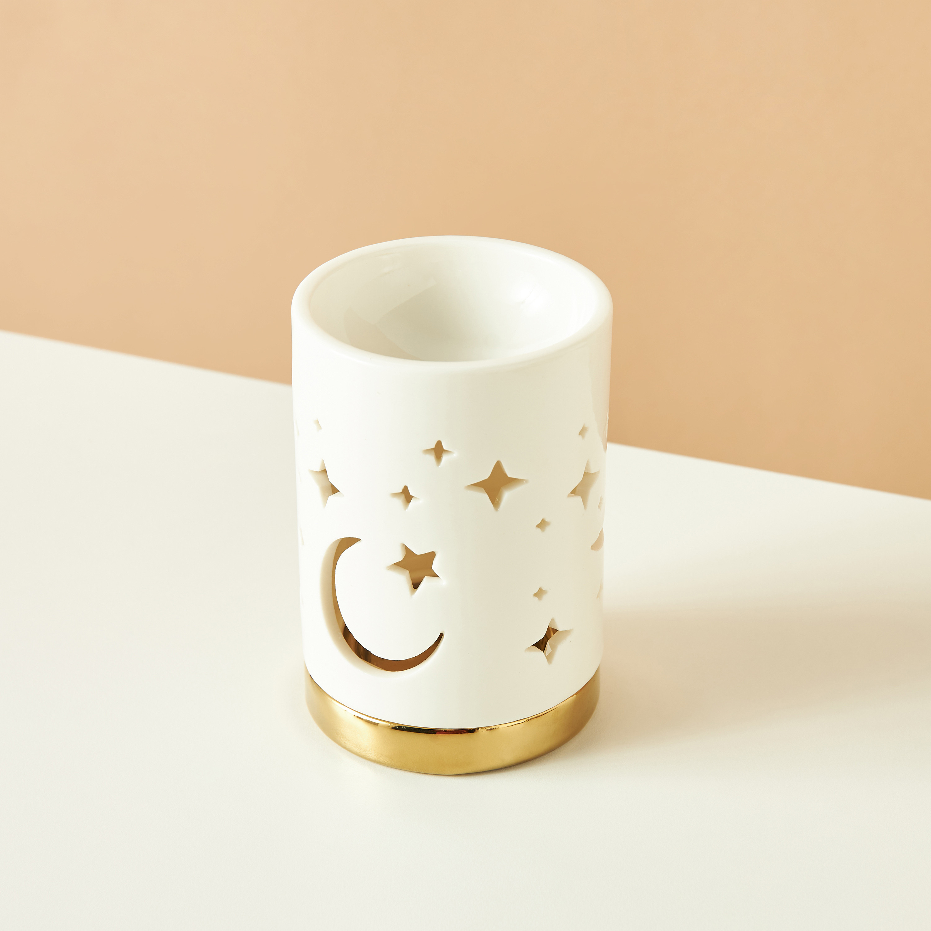 Star and Moon Cutwork Detail Porcelain Oil Burner - 8x8x11 cms-household-homefragrance-burners-image-3