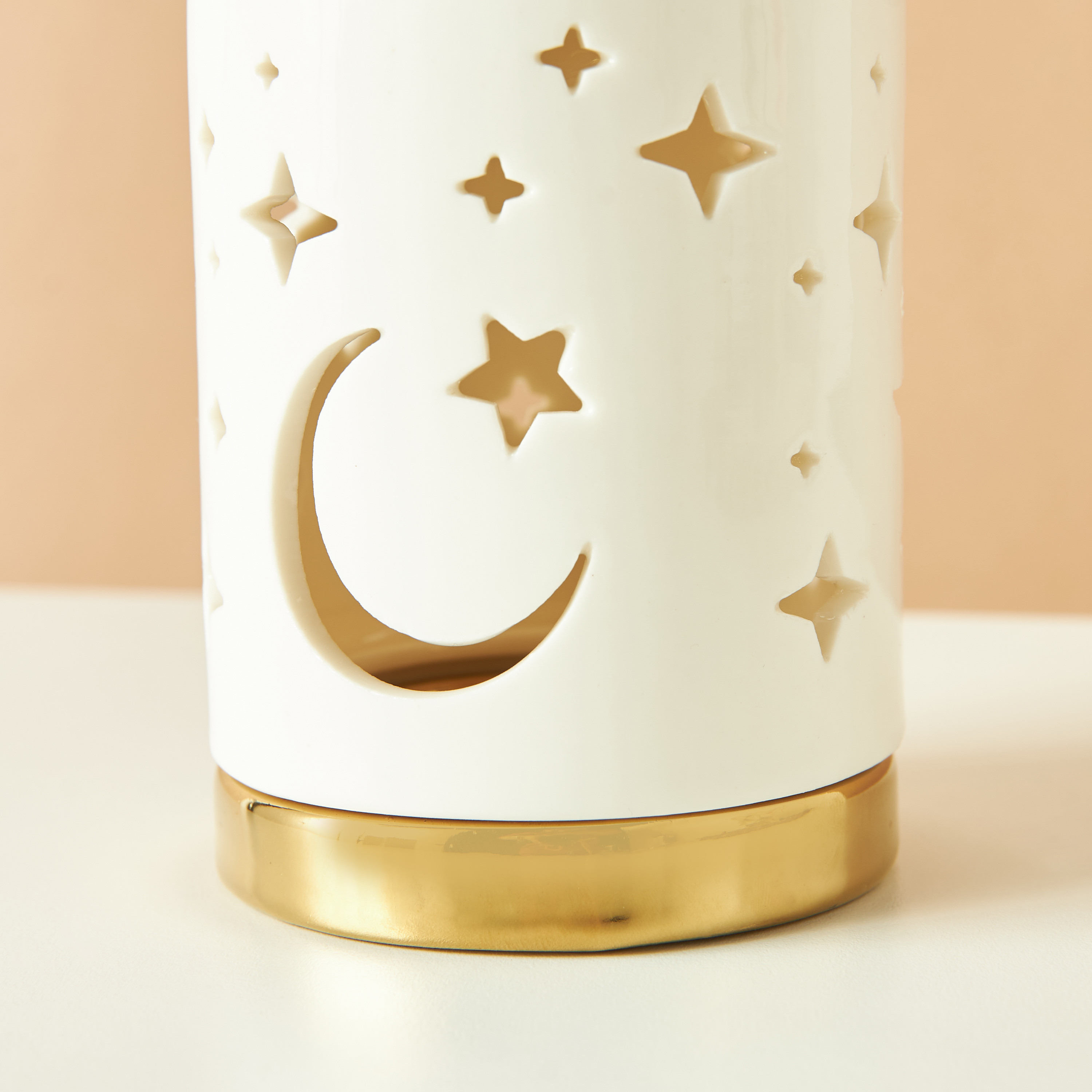 Star and Moon Cutwork Detail Porcelain Oil Burner - 8x8x11 cms-household-homefragrance-burners-image-5