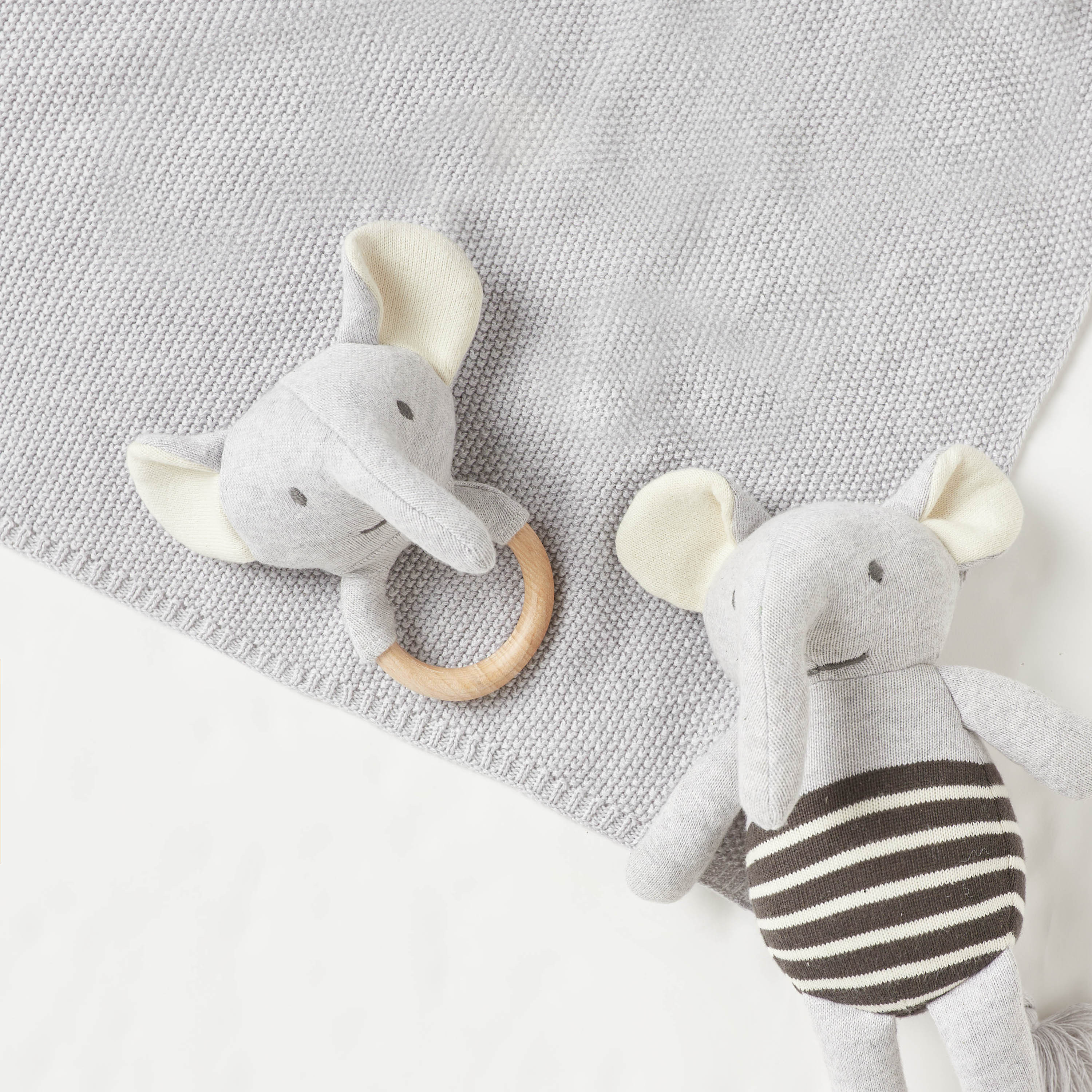 Giggles 3-Piece Assorted Gift Set-baby-nursery-blanketsandswaddles-blanketsandquilts-image-6