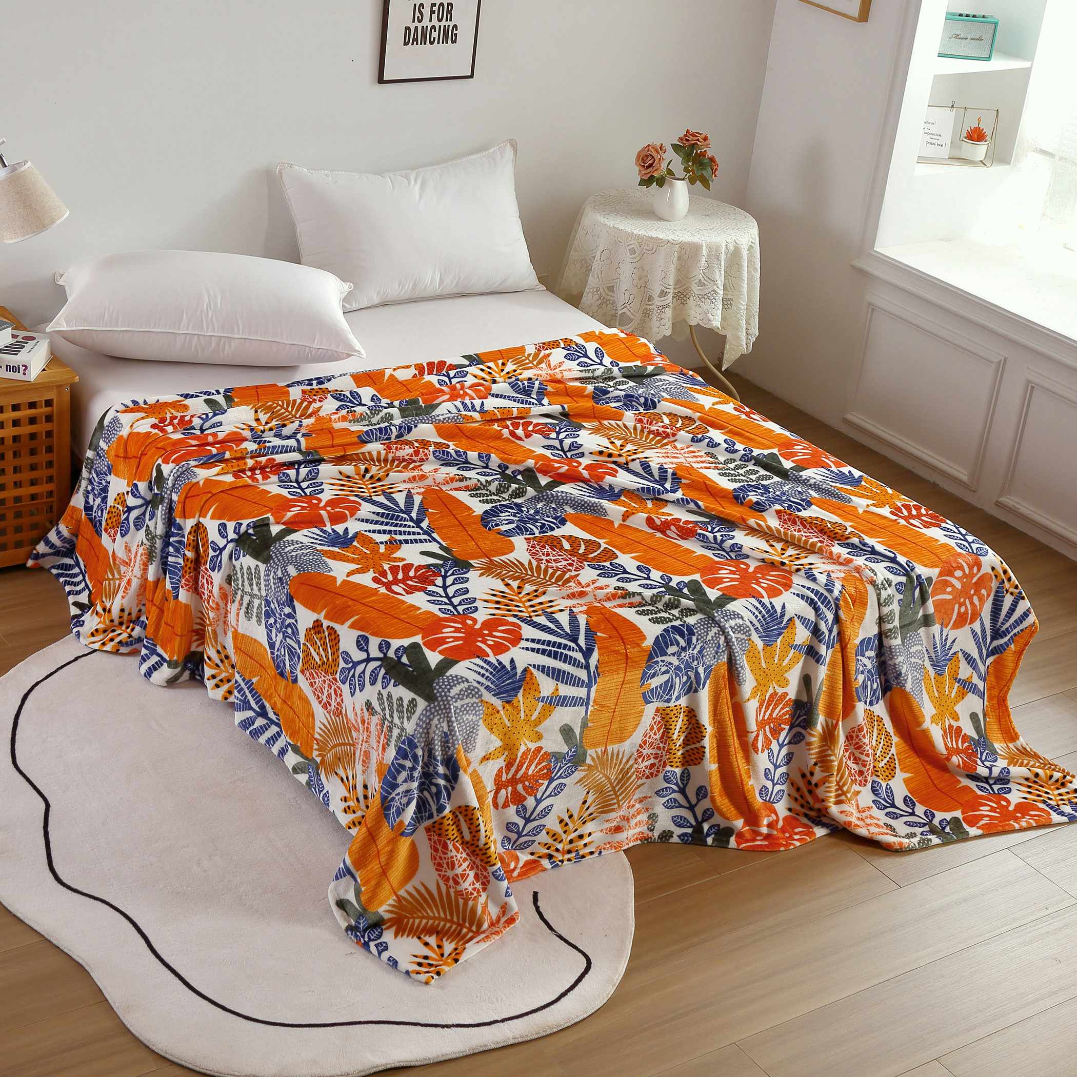 بطانية فلانيل بطبعات أوراق شجر كارلين ديكور - 150x200 سم-household-bedding-blankets-image-2