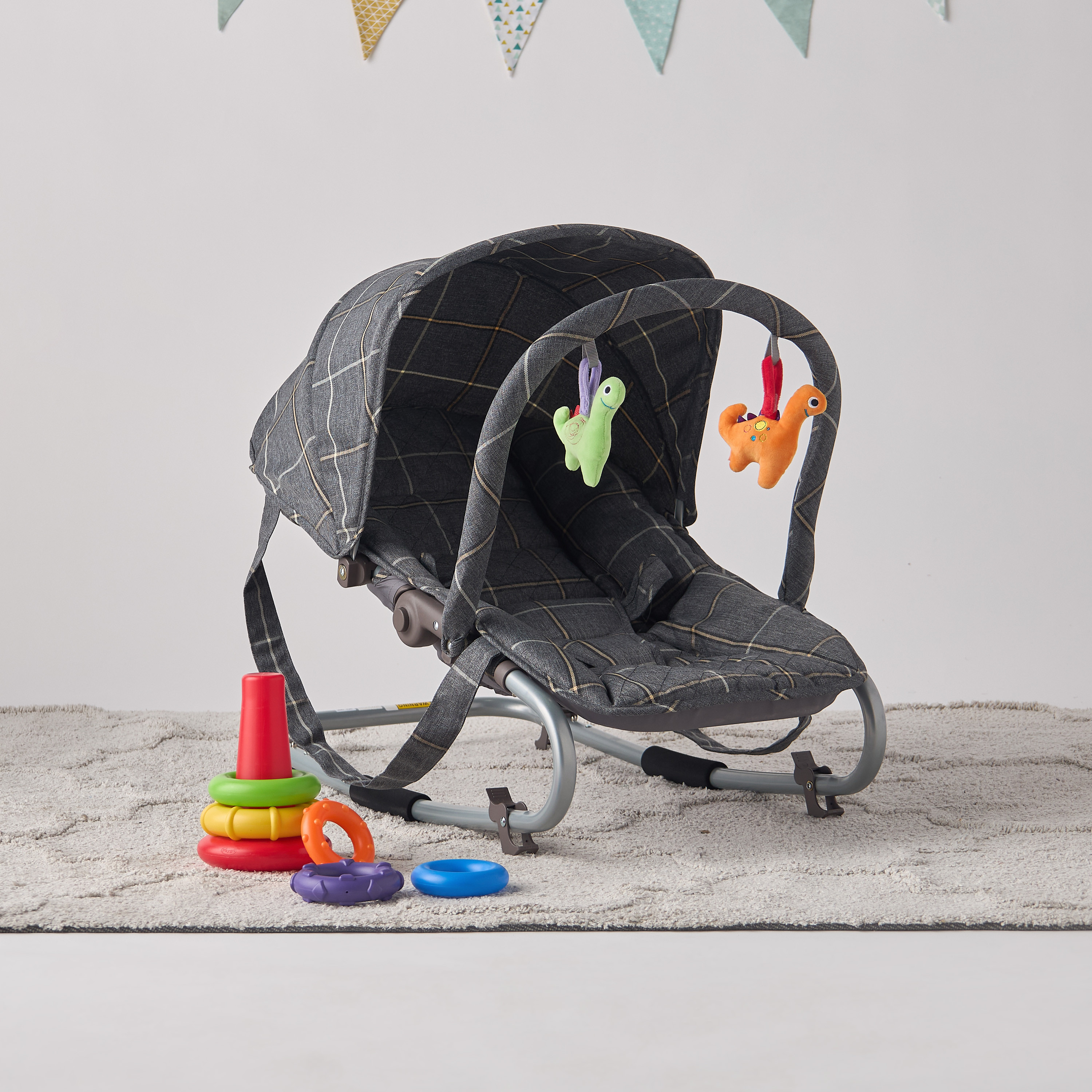 كرسي هزاز مع مظلة وحامل ألعاب كورال من جونيورز-baby-infantactivity-rockers-image-1