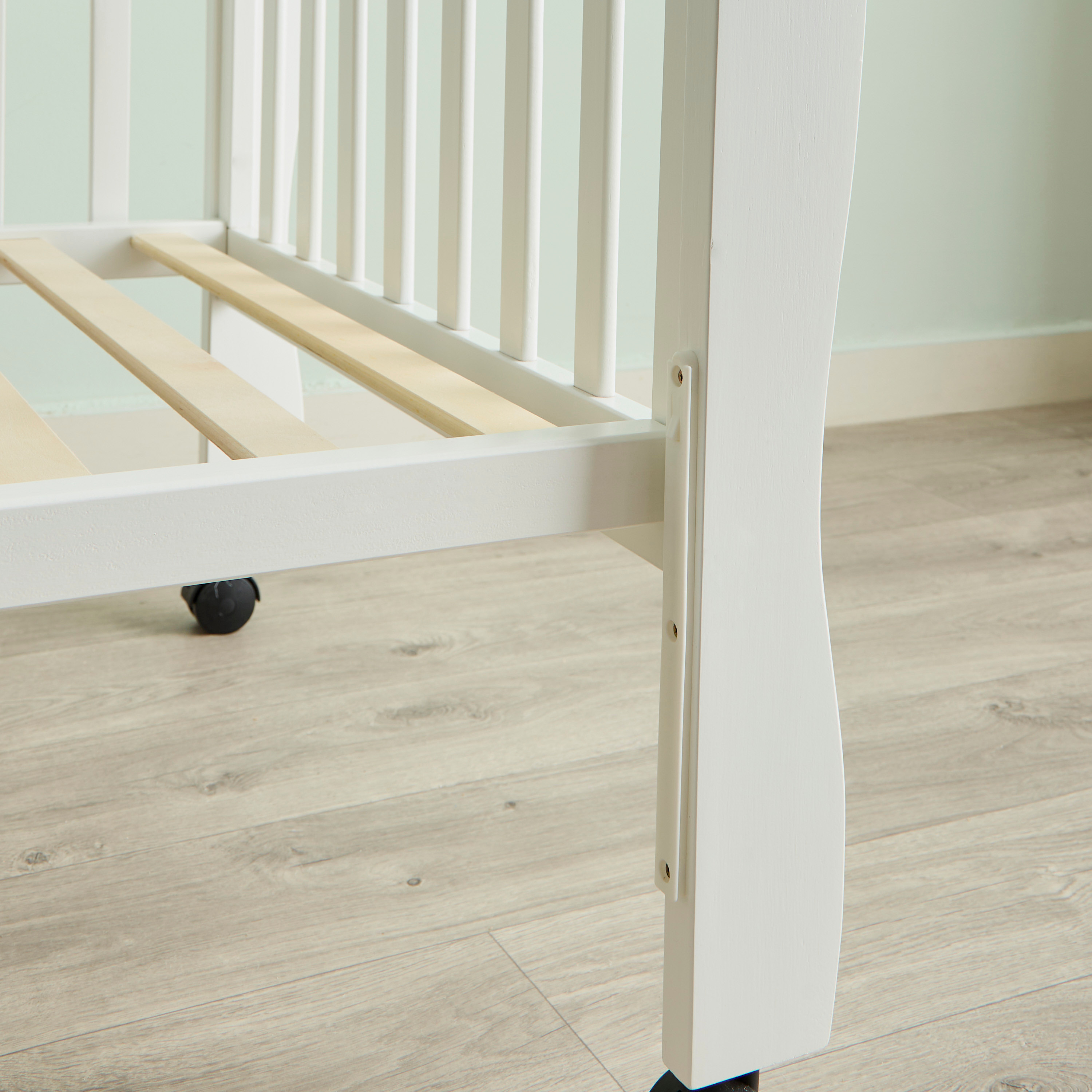 Juniors Blake Crib with Adjustable Height and Side Rails (Up to 3 years)-baby-nursery-furniture-cribsandbeds-babycribs-image-12