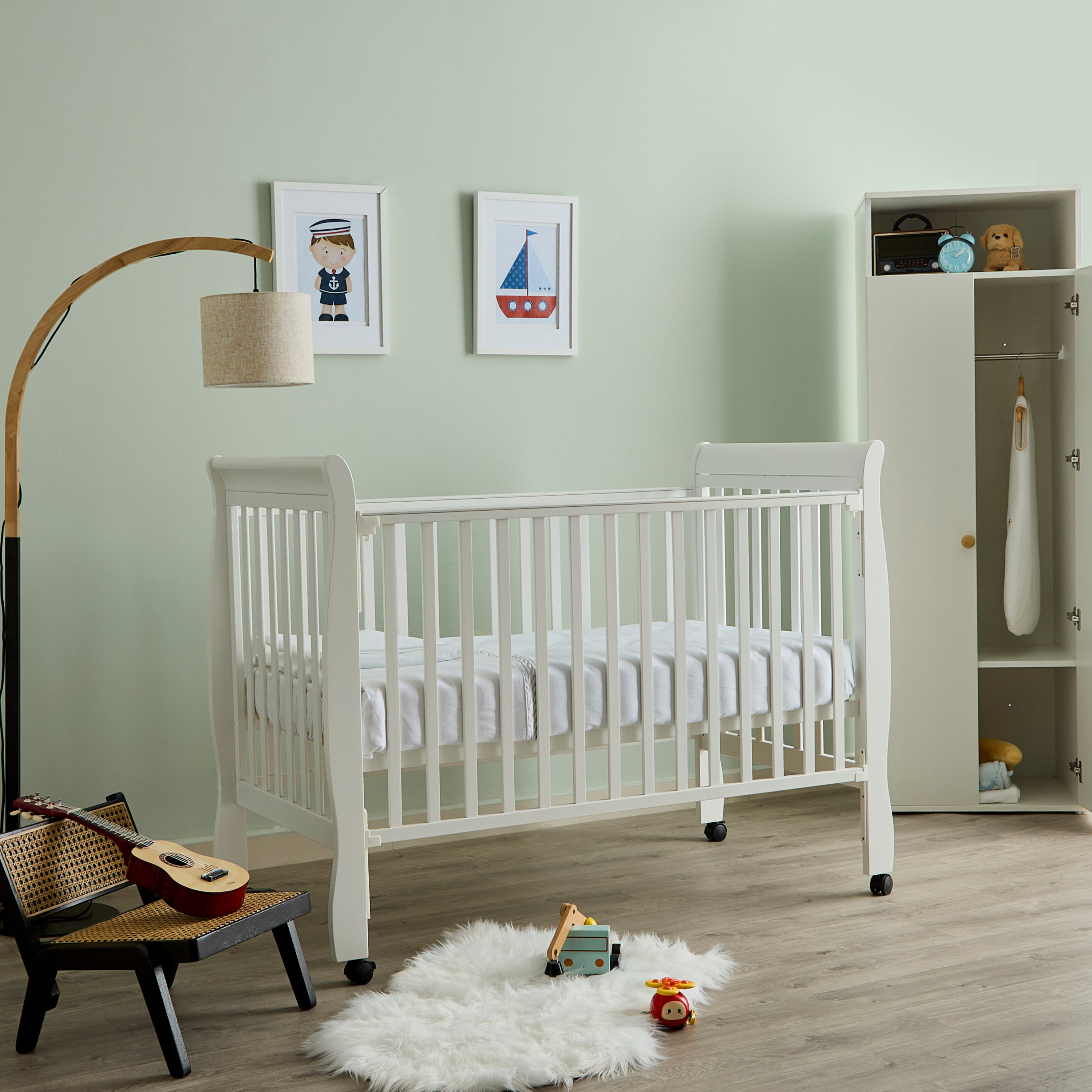 Juniors Blake Crib with Dropside-baby-nursery-furniture-cribsandbeds-babycribs-image-2