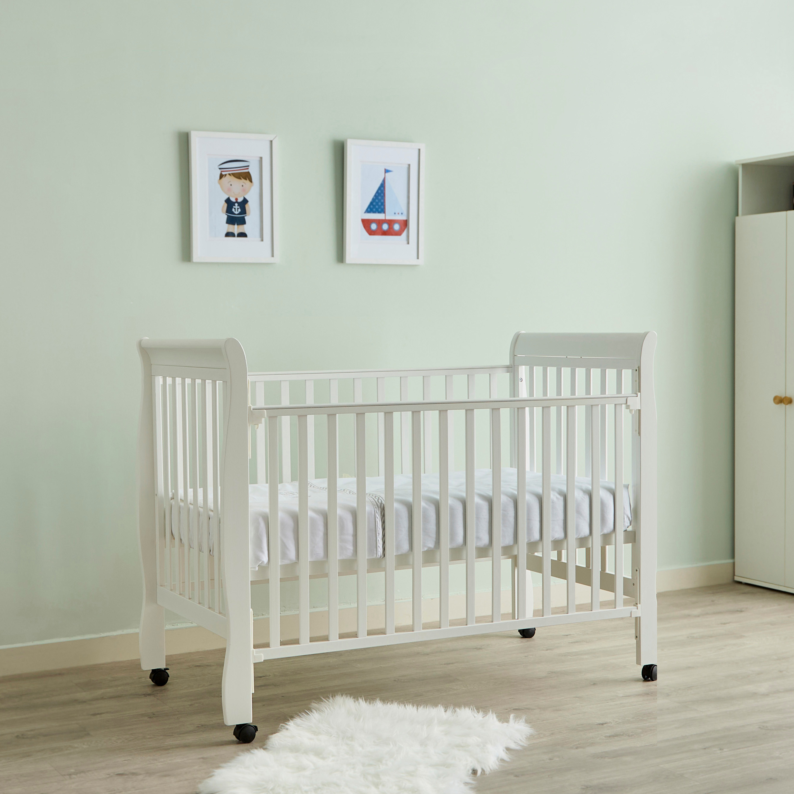 Juniors Blake Crib with Dropside-baby-nursery-furniture-cribsandbeds-babycribs-image-4