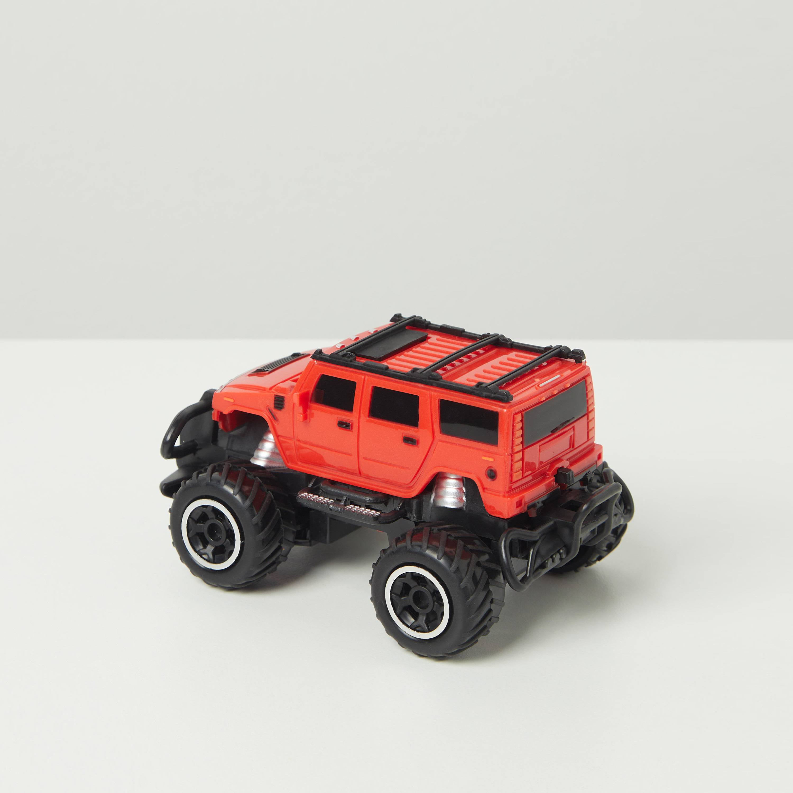 لعبة سيارة صغيرة بجهاز تحكم عن بعد-toys-remotecontrolledvehicles-rccars-image-4