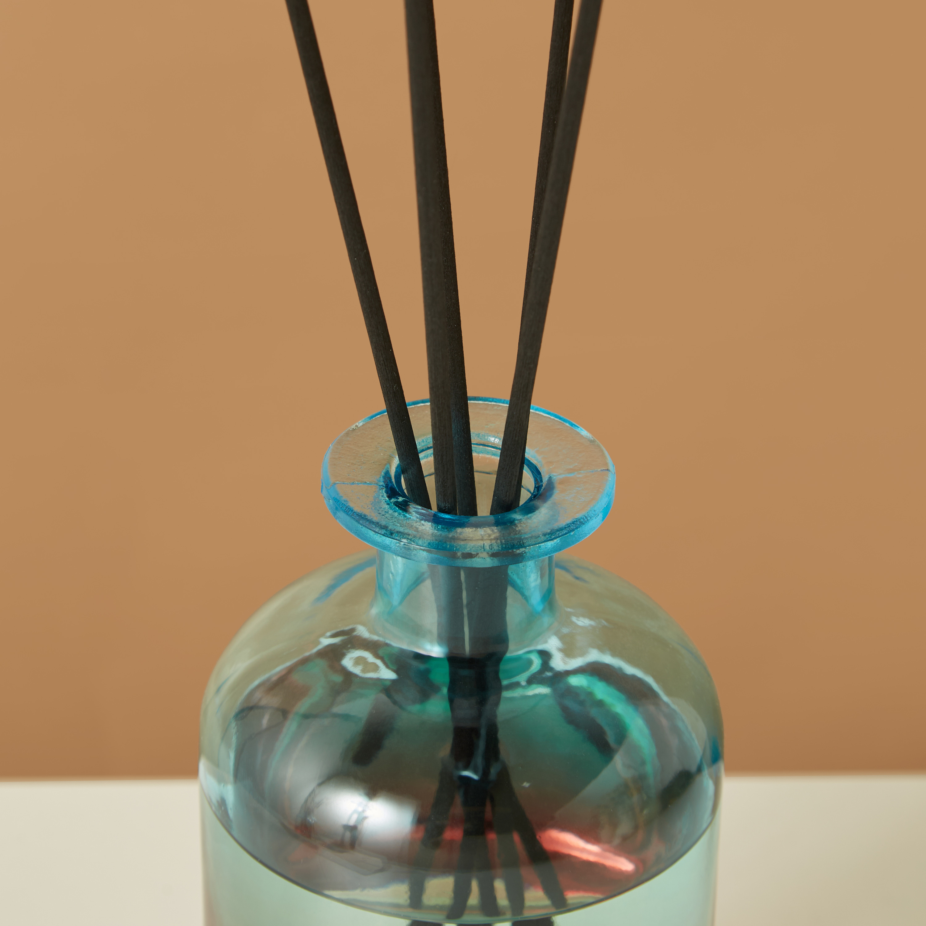 موّزع عطور بالأعواد كاليفورنيا صن سيت من سينت.دي - 250 مل-household-homefragrance-reeddiffusers-image-3
