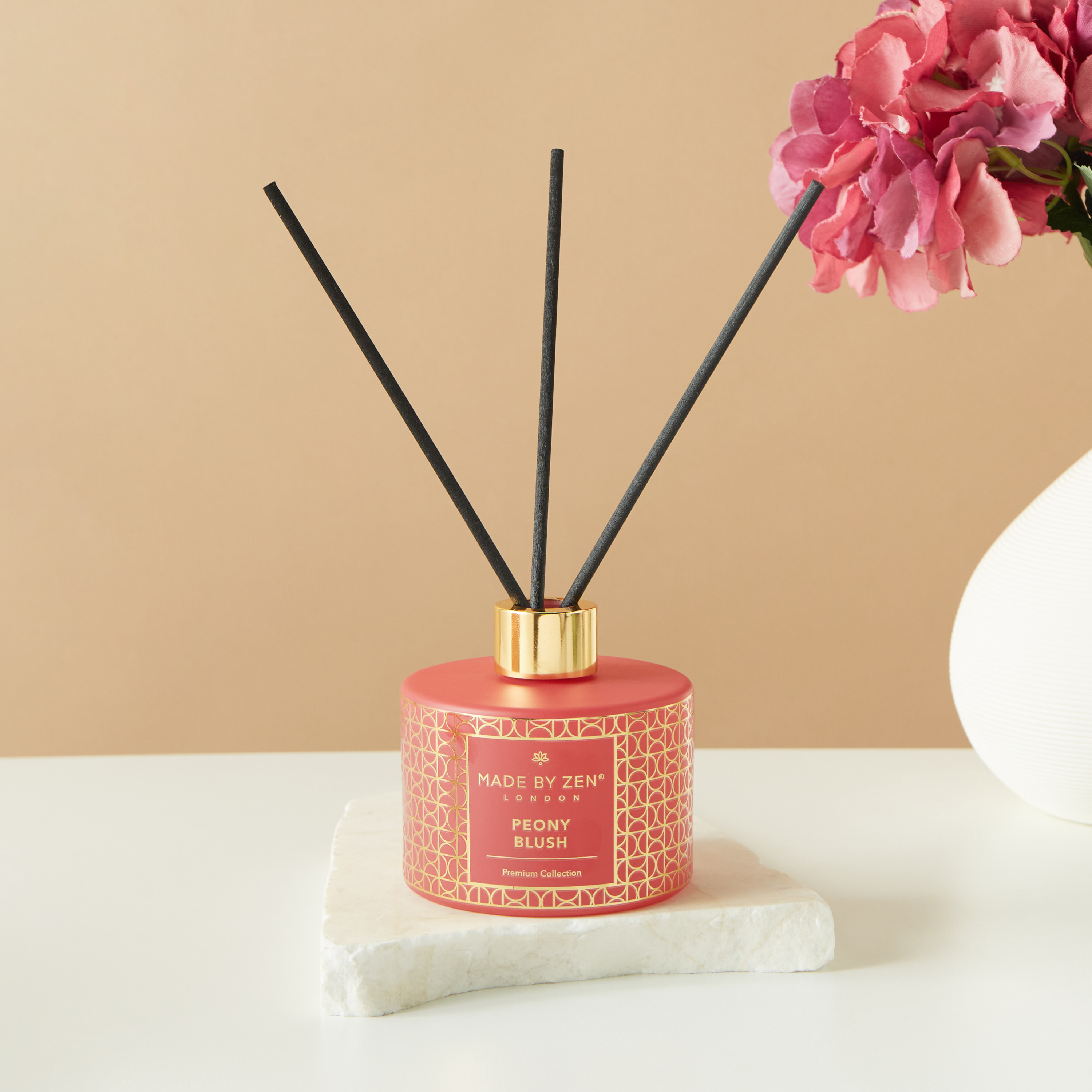 Made By Zen Peony Blush Reed Diffuser - 200 ml-household-homefragrance-reeddiffusers-image-1