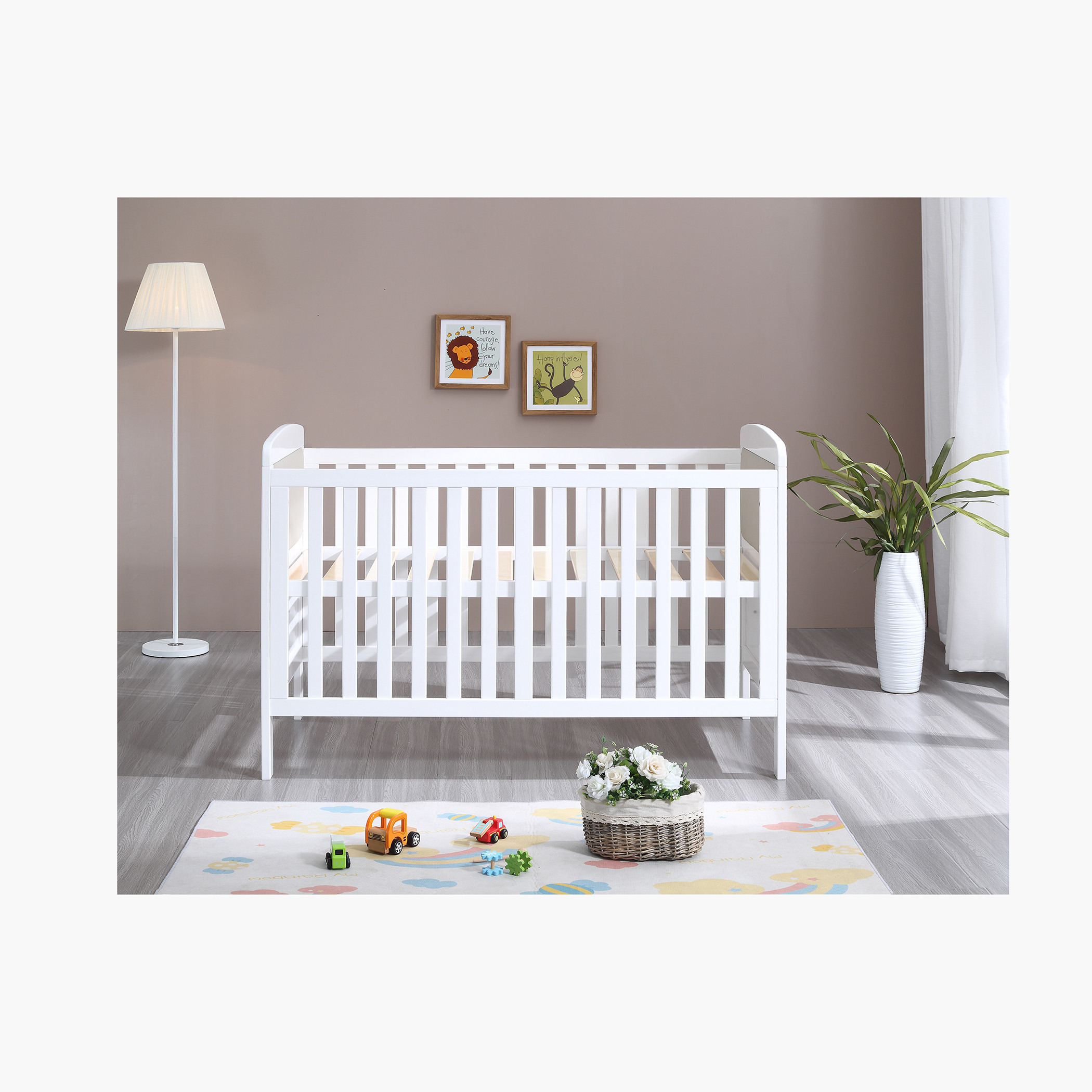 سرير أطفال قابل للتحويل إليز من جونيورز-baby-nursery-furniture-cribsandbeds-babycribs-image-2