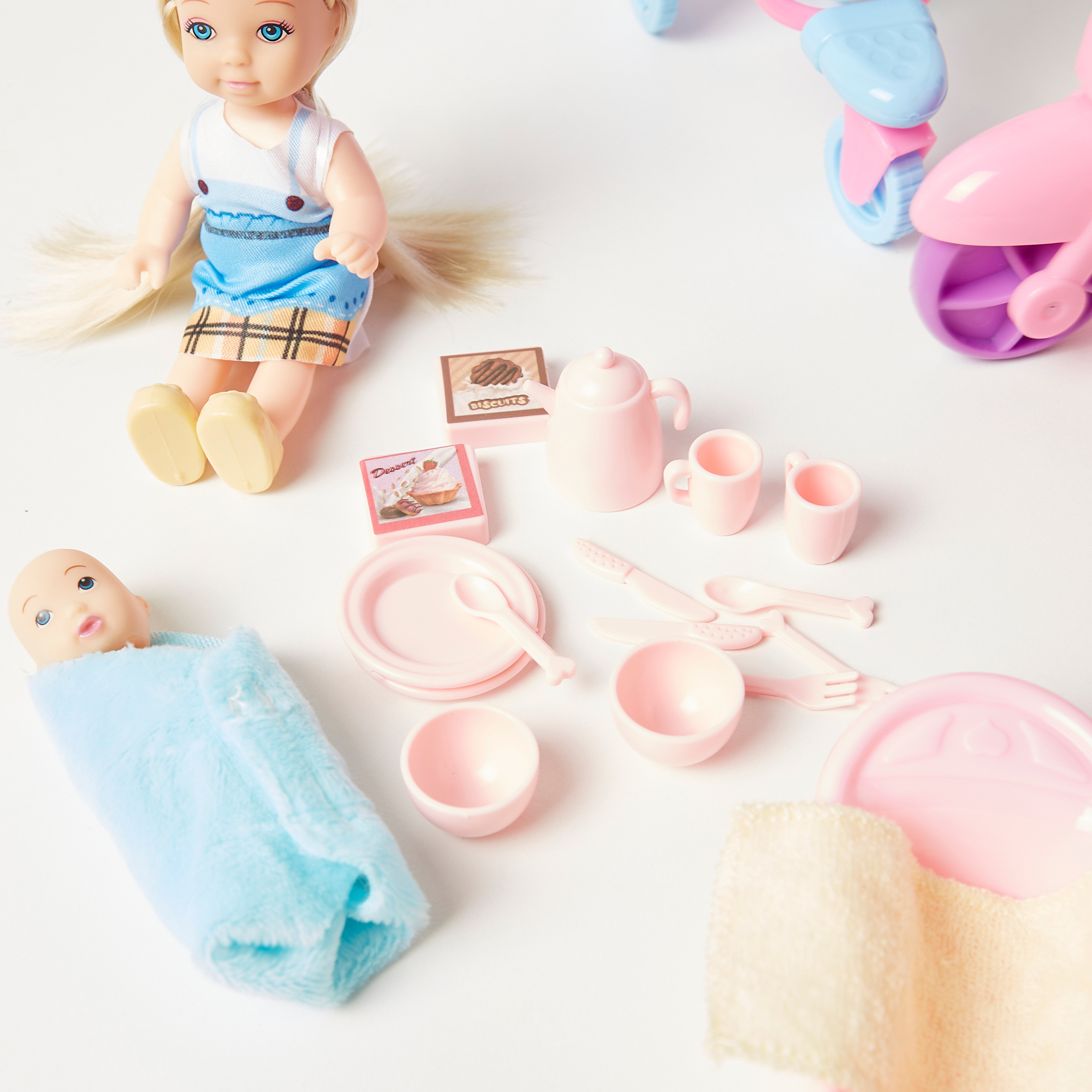 Kaibibi Family Picnic Playset-toys-dollsandplaysets-dollplaysets-image-4