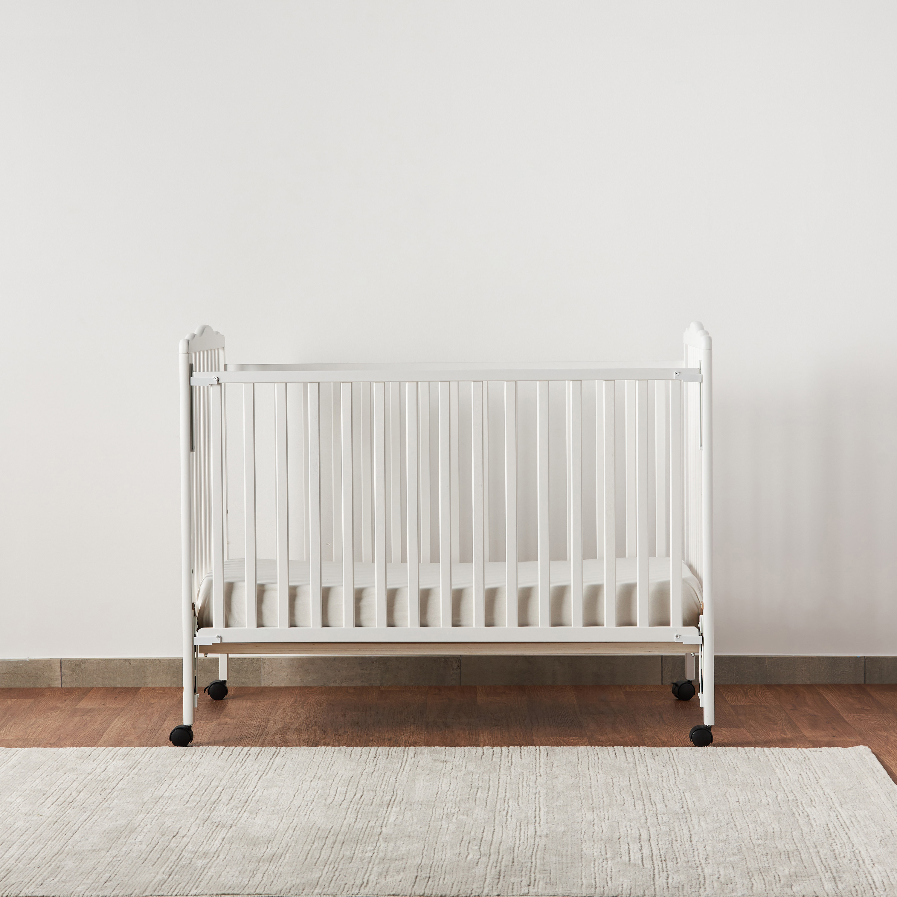 Juniors Carter Crib with Adjustable Side Rails (Up to 3 years)-baby-nursery-furniture-cribsandbeds-babycribs-image-3