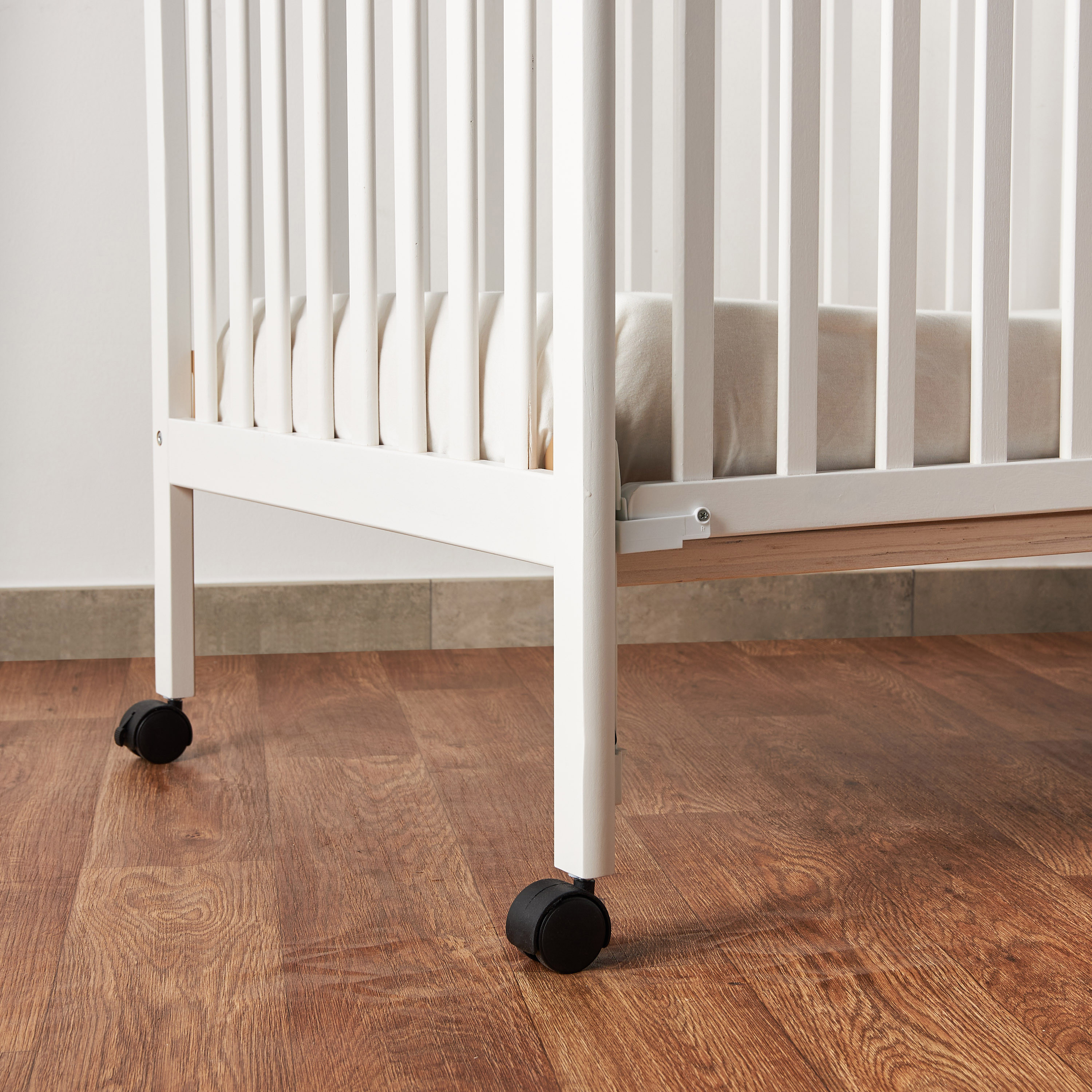 Juniors Carter Crib with Adjustable Side Rails (Up to 3 years)-baby-nursery-furniture-cribsandbeds-babycribs-image-9