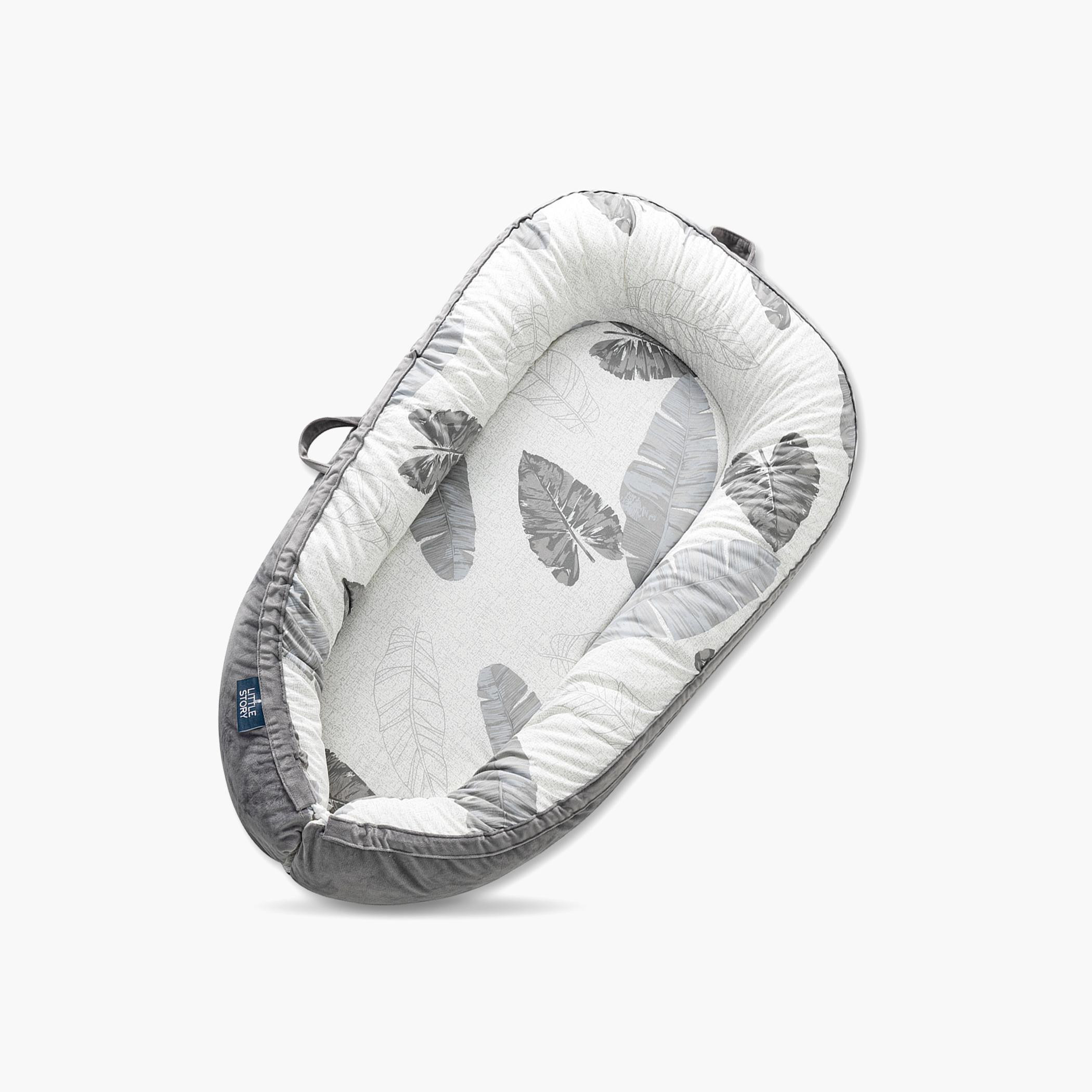 Introducing the Little Story Soft Breathable Newborn Lounger Bed. This innovative baby lounger is crafted with utmost care and attention to detail, ensuring a comfortable and safe environment for your little one.-baby-nursery-babybedding-image-1