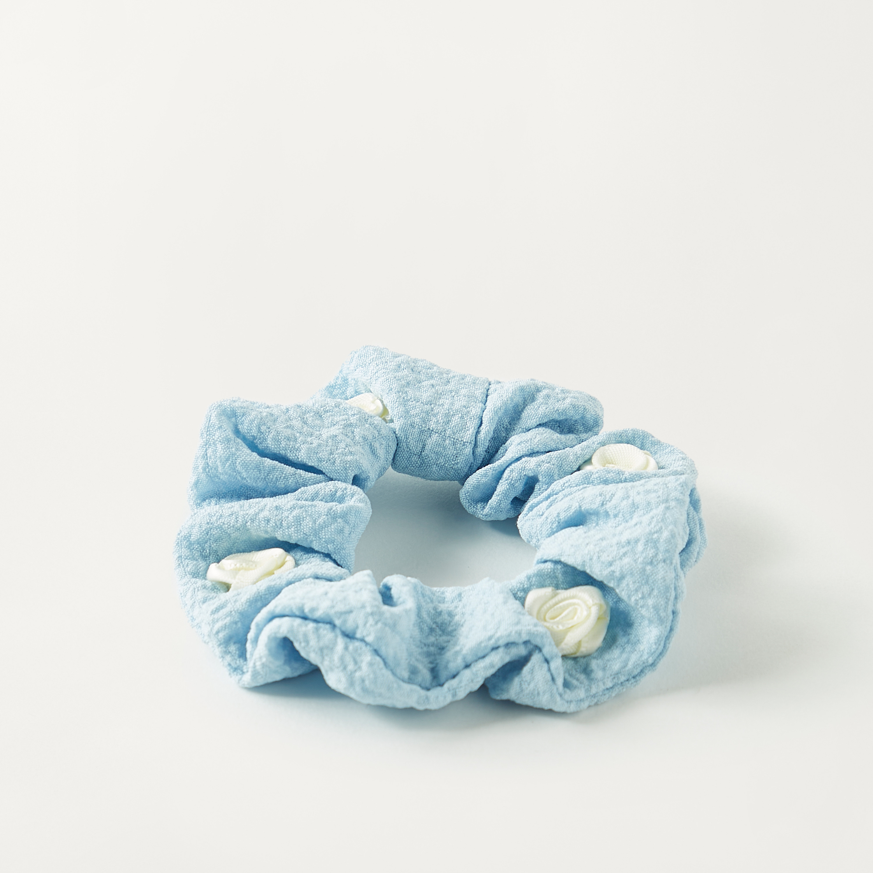 سكرانشي للشعر بزينة زهرية-women-hairaccessories-scrunchies-image-1