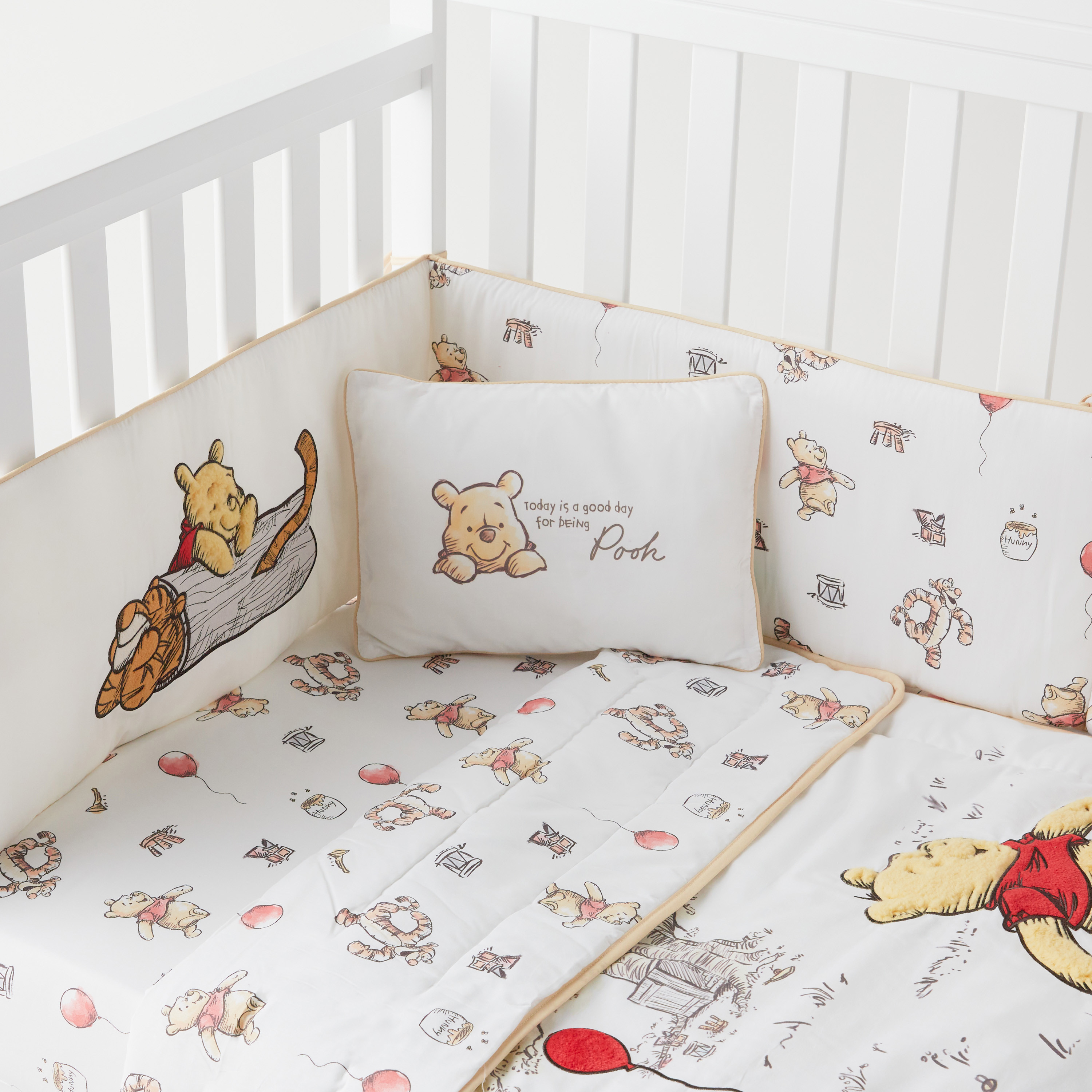 Disney 4 Piece Winnie The Pooh Print Bedding Set