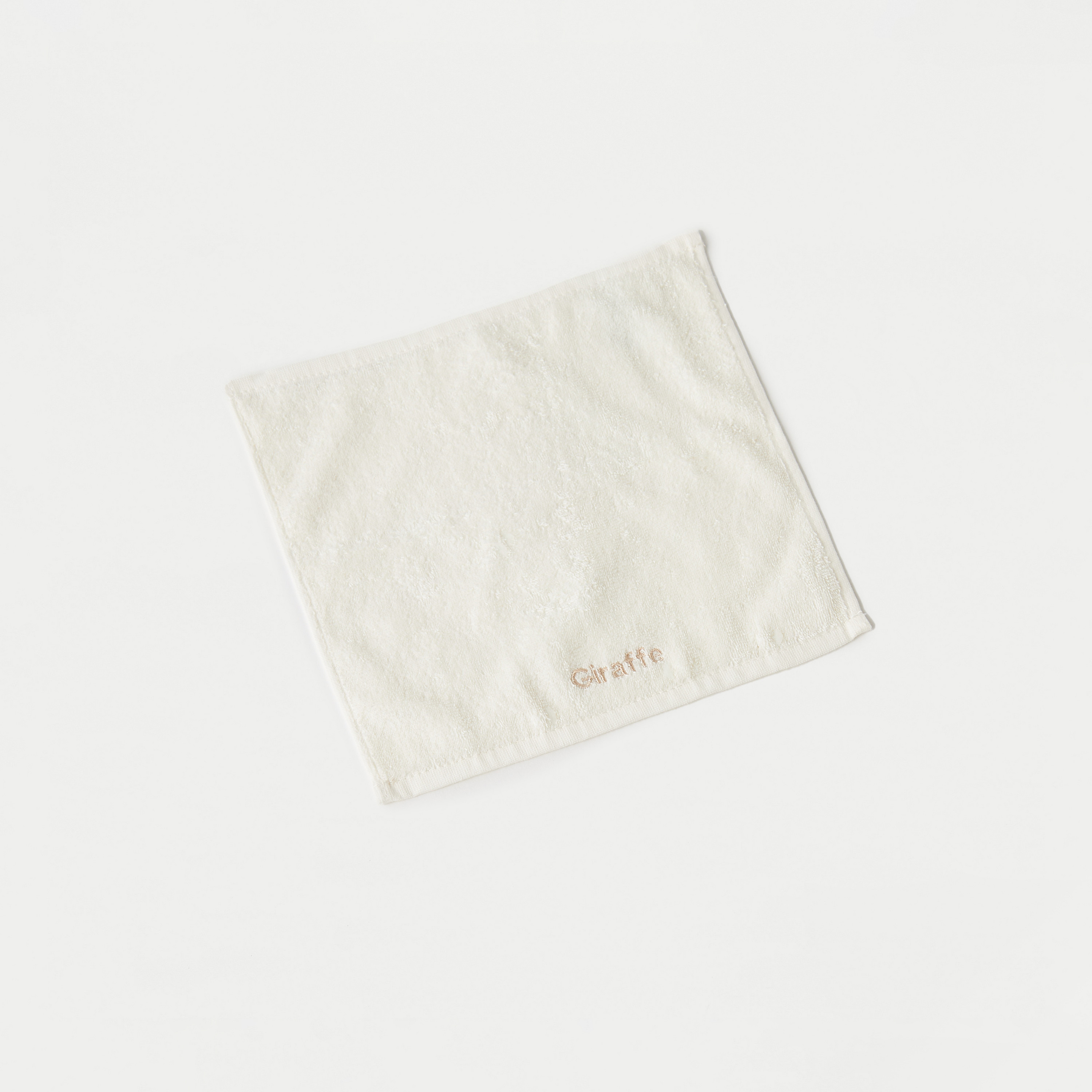 مناشف تنظيف بتطريز زرافة من جونيورز - طقم 4 قطع-baby-bathandcare-towels-image-5