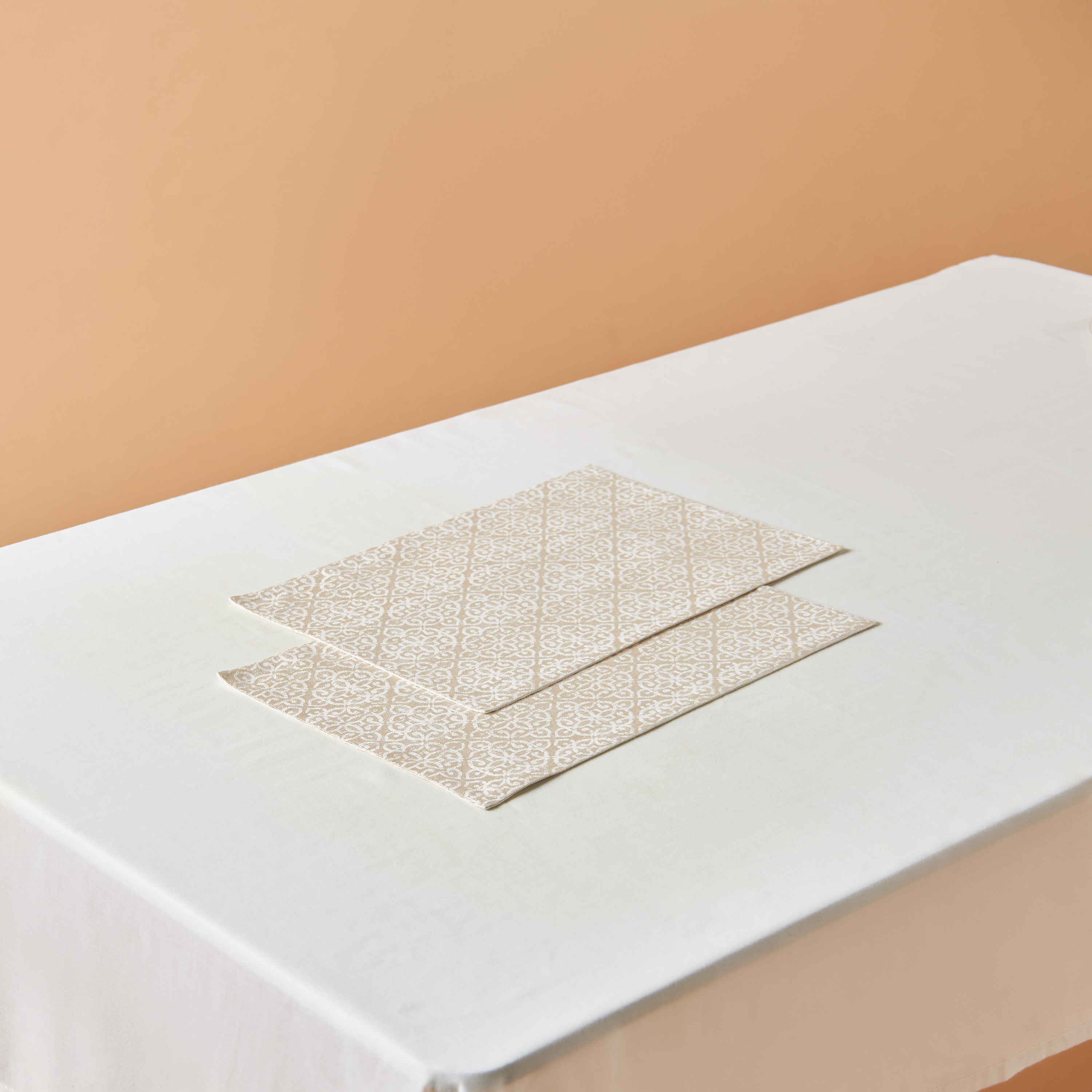 Damask 2-Piece Jacquard Placemat Set - 45x30 cms-household-dining-tablelinen-placemats-image-2