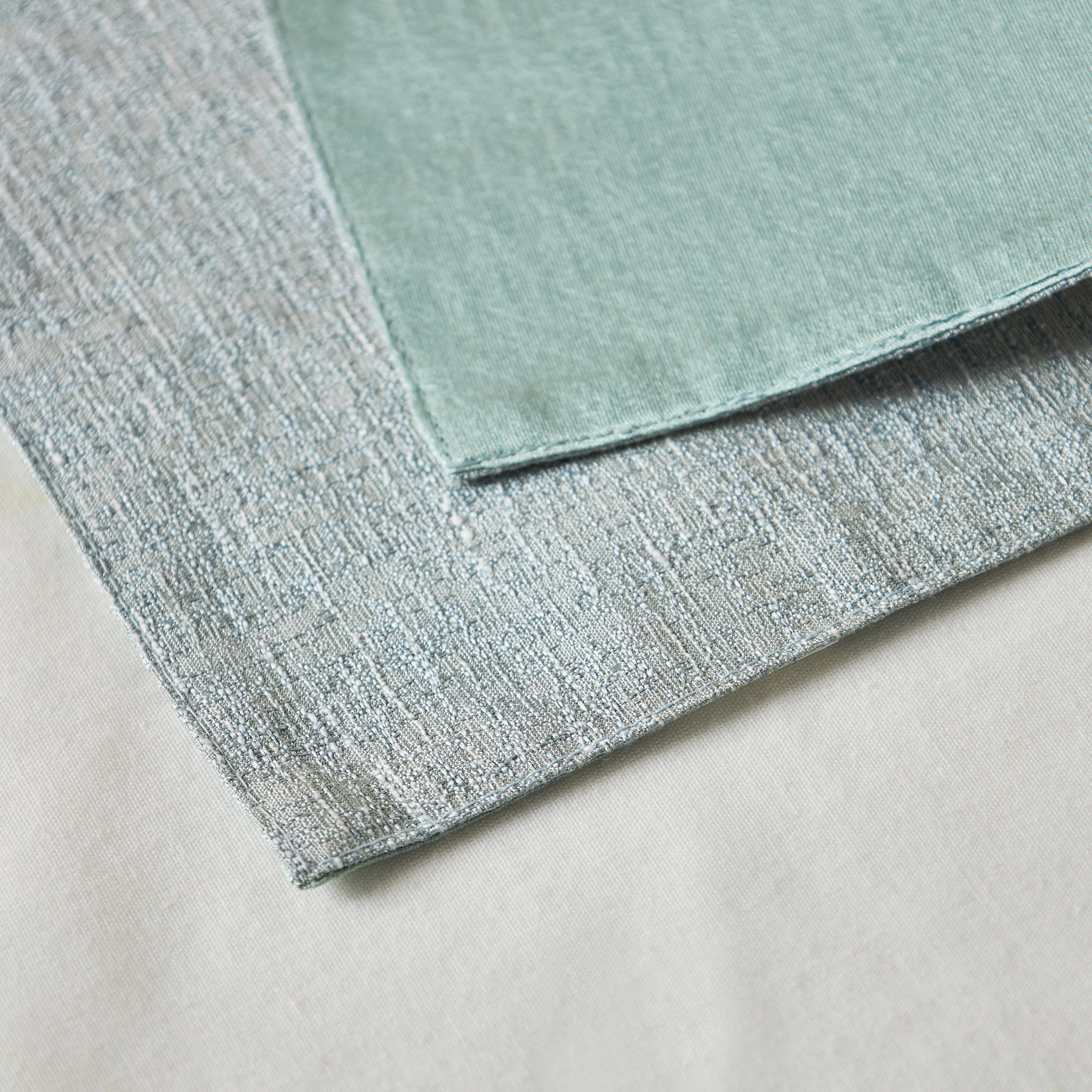 Zahra 2-Piece Textured Placemat Set - 45x30 cms-household-dining-tablelinen-placemats-image-5