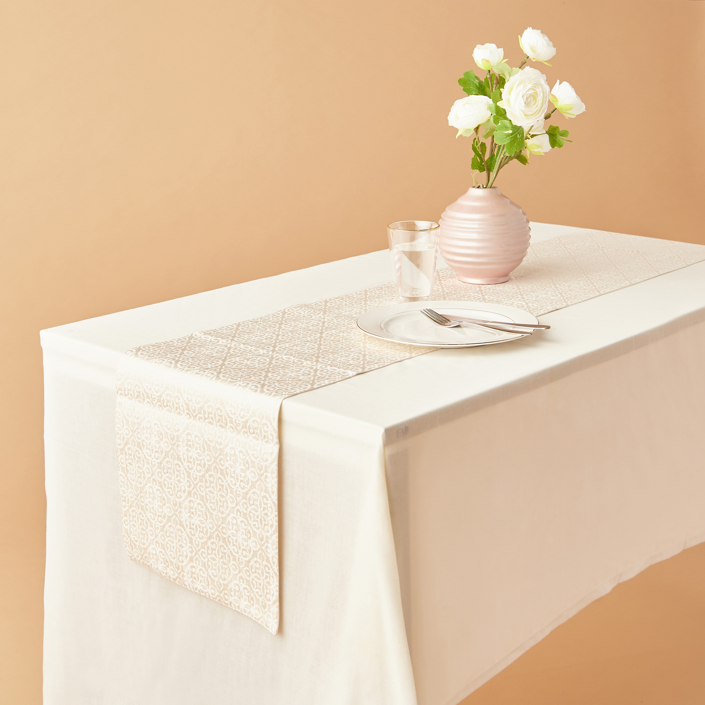 Damask Jacquard Runner - 260x33 cms-household-dining-tablelinen-runnersandtablecovers-image-1