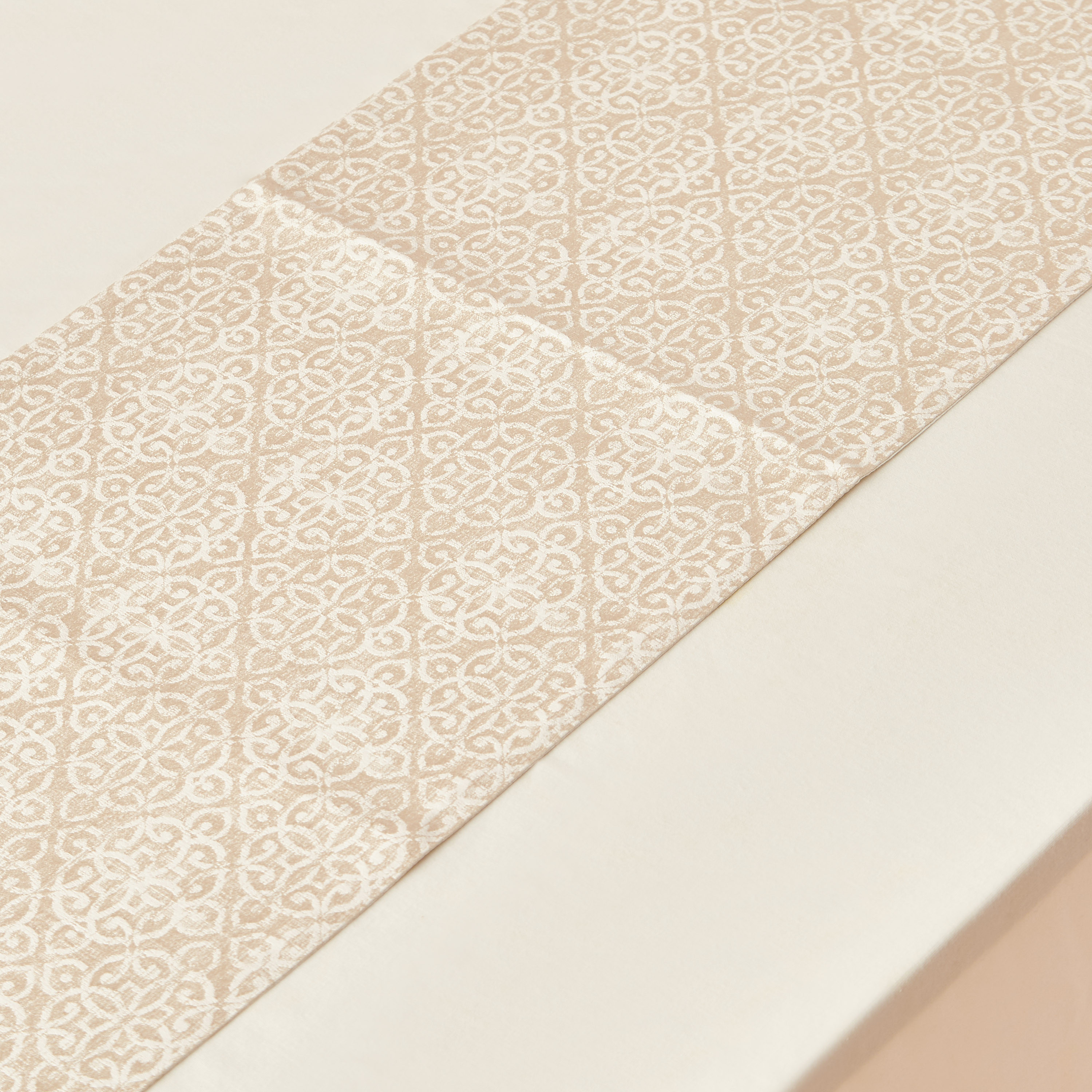 Damask Jacquard Runner - 260x33 cms-household-dining-tablelinen-runnersandtablecovers-image-3