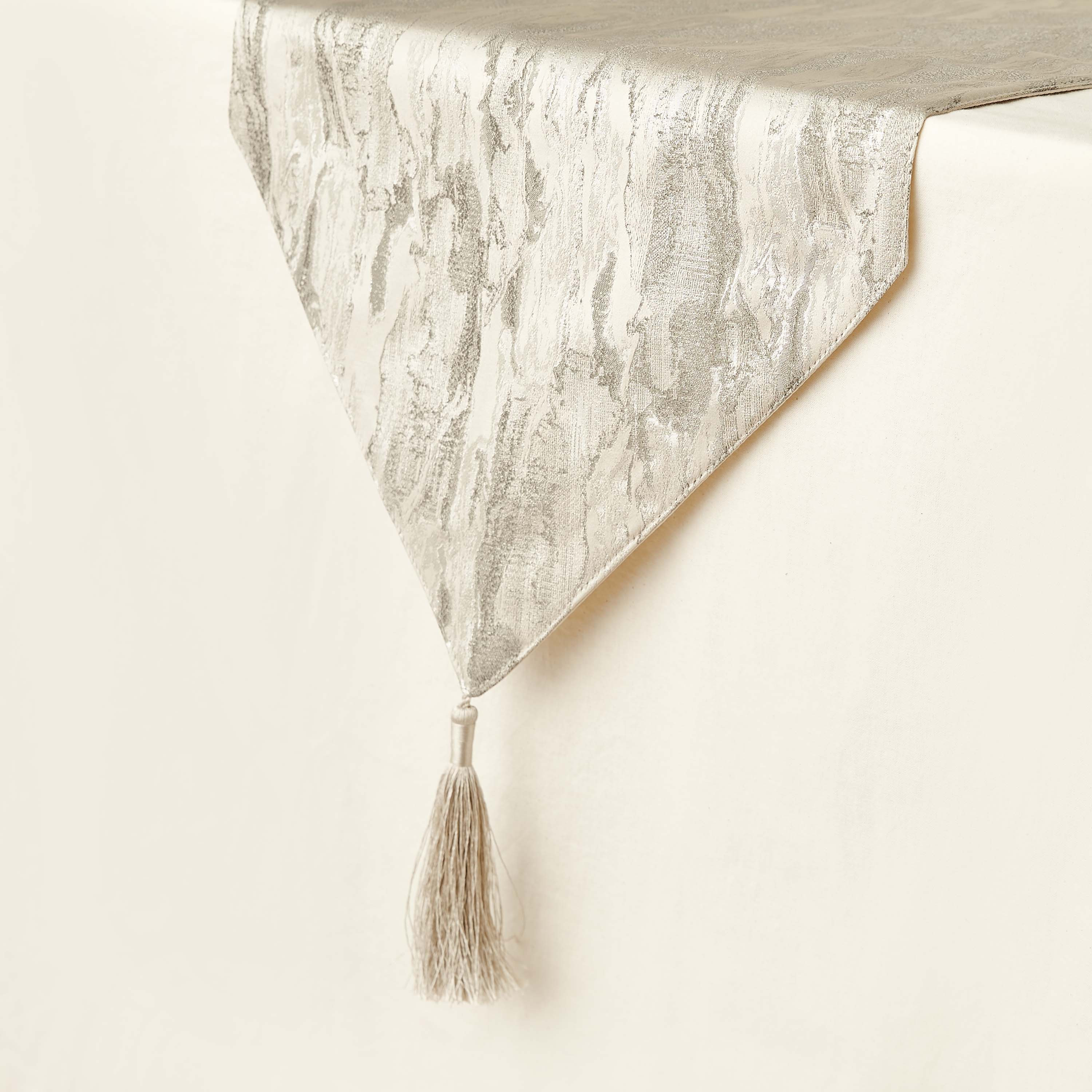 Casa Arabica Jacquard Textured Runner - 33x180 cms-household-dining-tablelinen-runnersandtablecovers-image-2