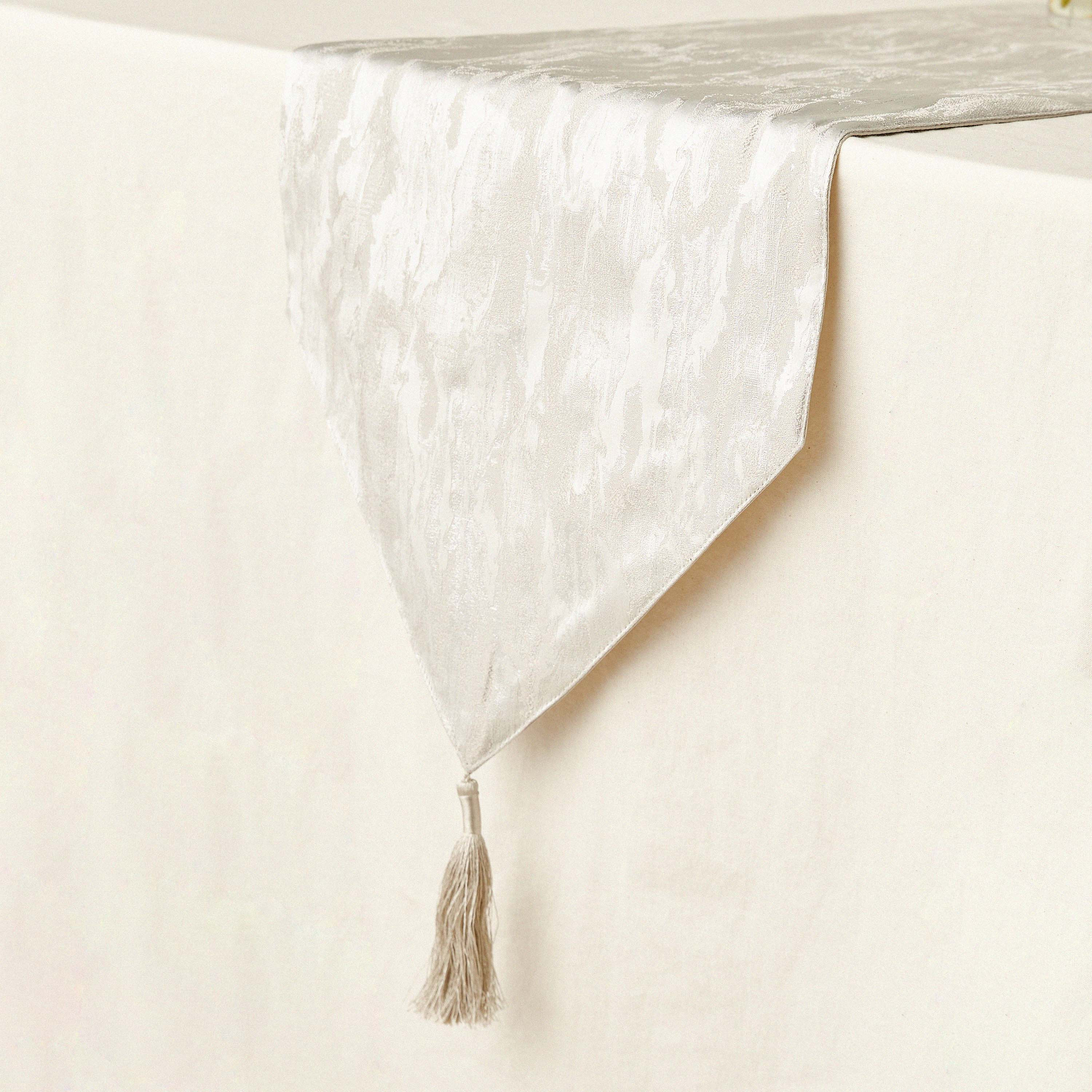 Textured Jacquard Table Runner with Tassels - 260x35 cm-household-dining-tablelinen-runnersandtablecovers-image-2