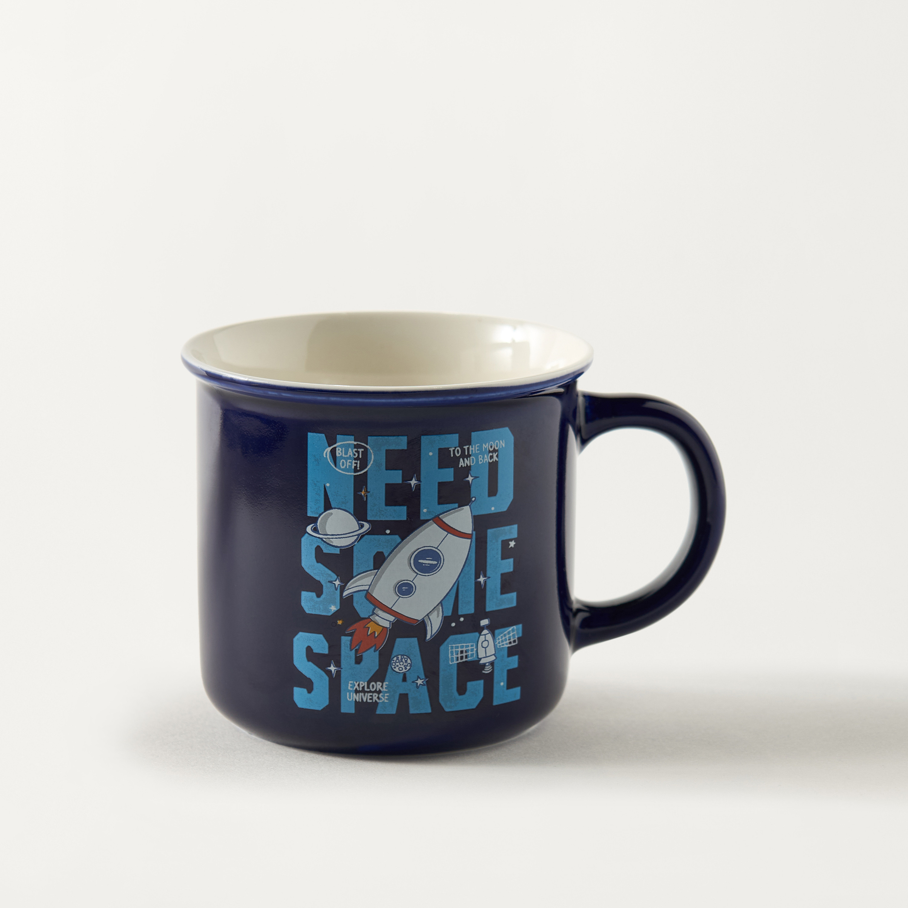 مج خزف صيني بطبعات تايبوجرافيك ومقبض - 390 مل-household-dining-teaandcoffee-mugsandcups-image-1